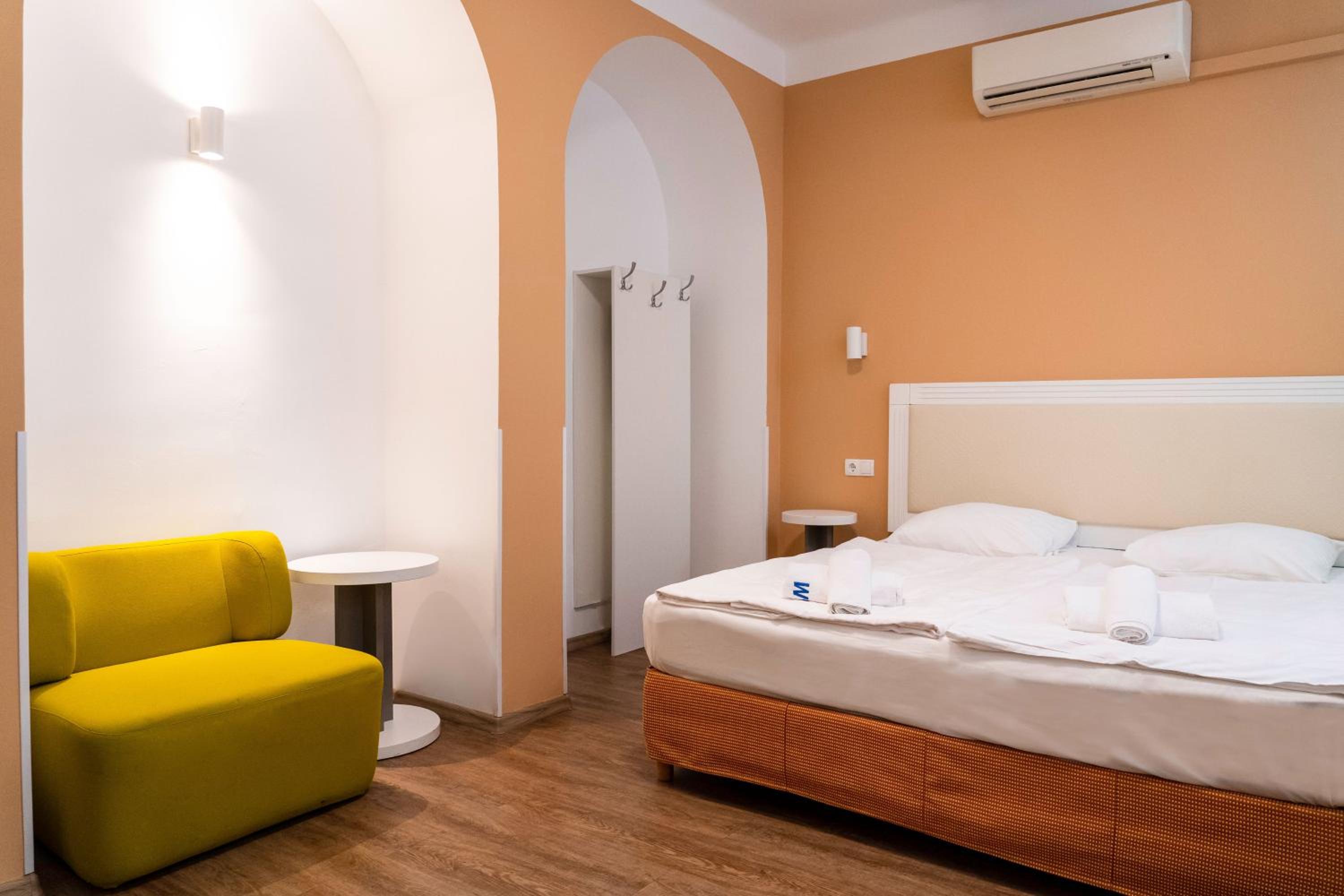 Double or Twin Room - Photo 6