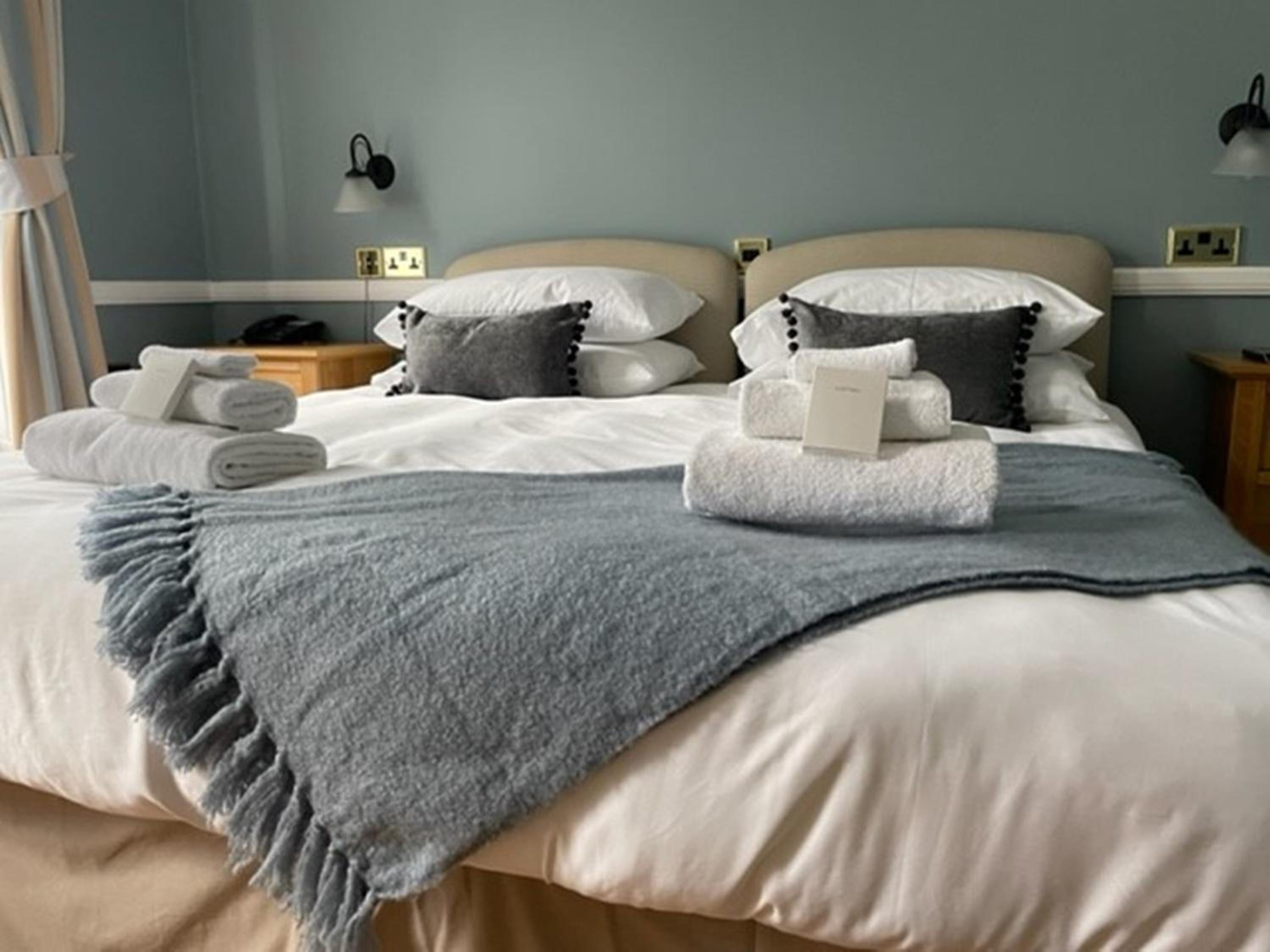 Twin or King Bedroom - Photo 6