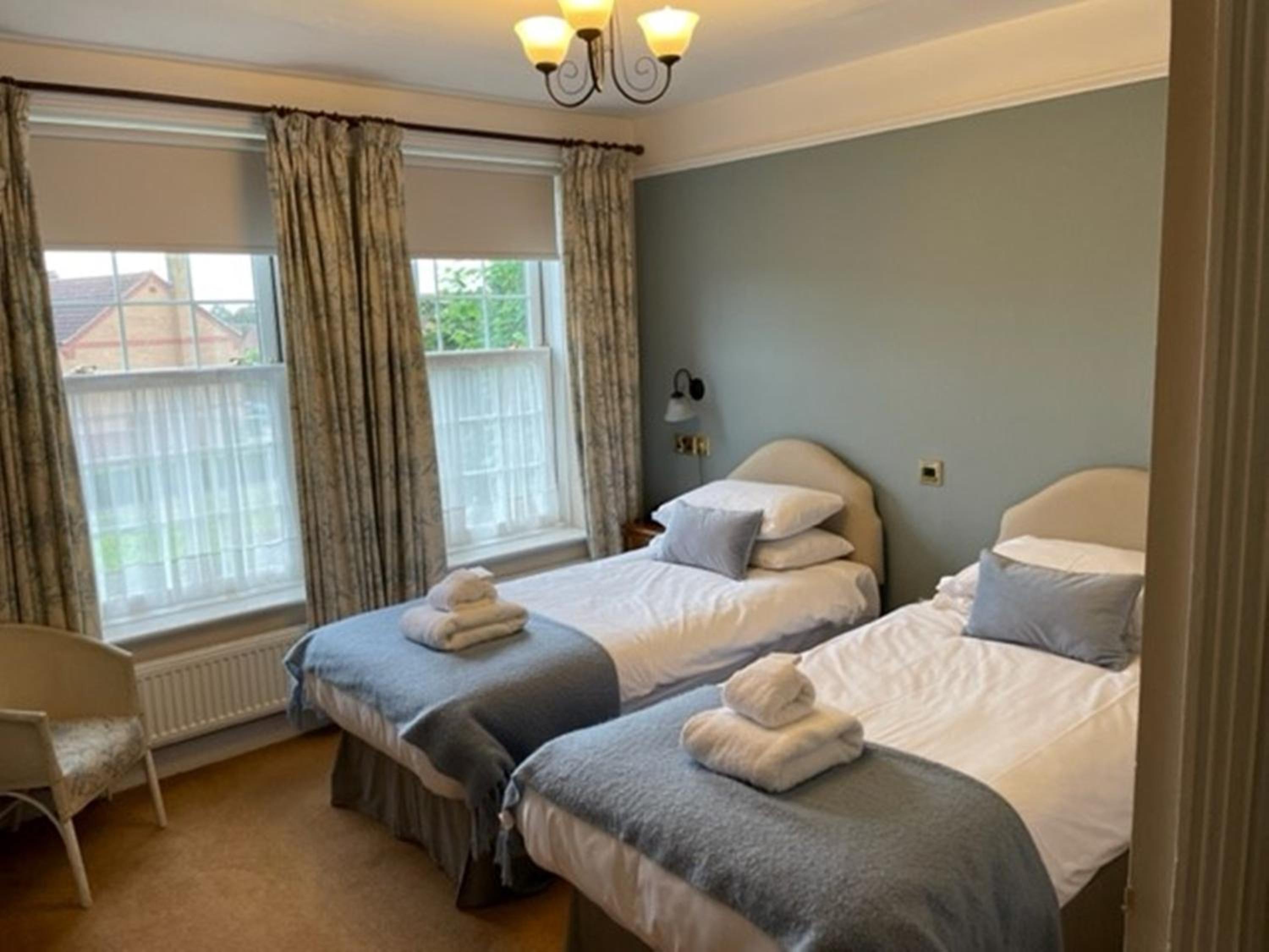 Twin or King Bedroom - Photo 11