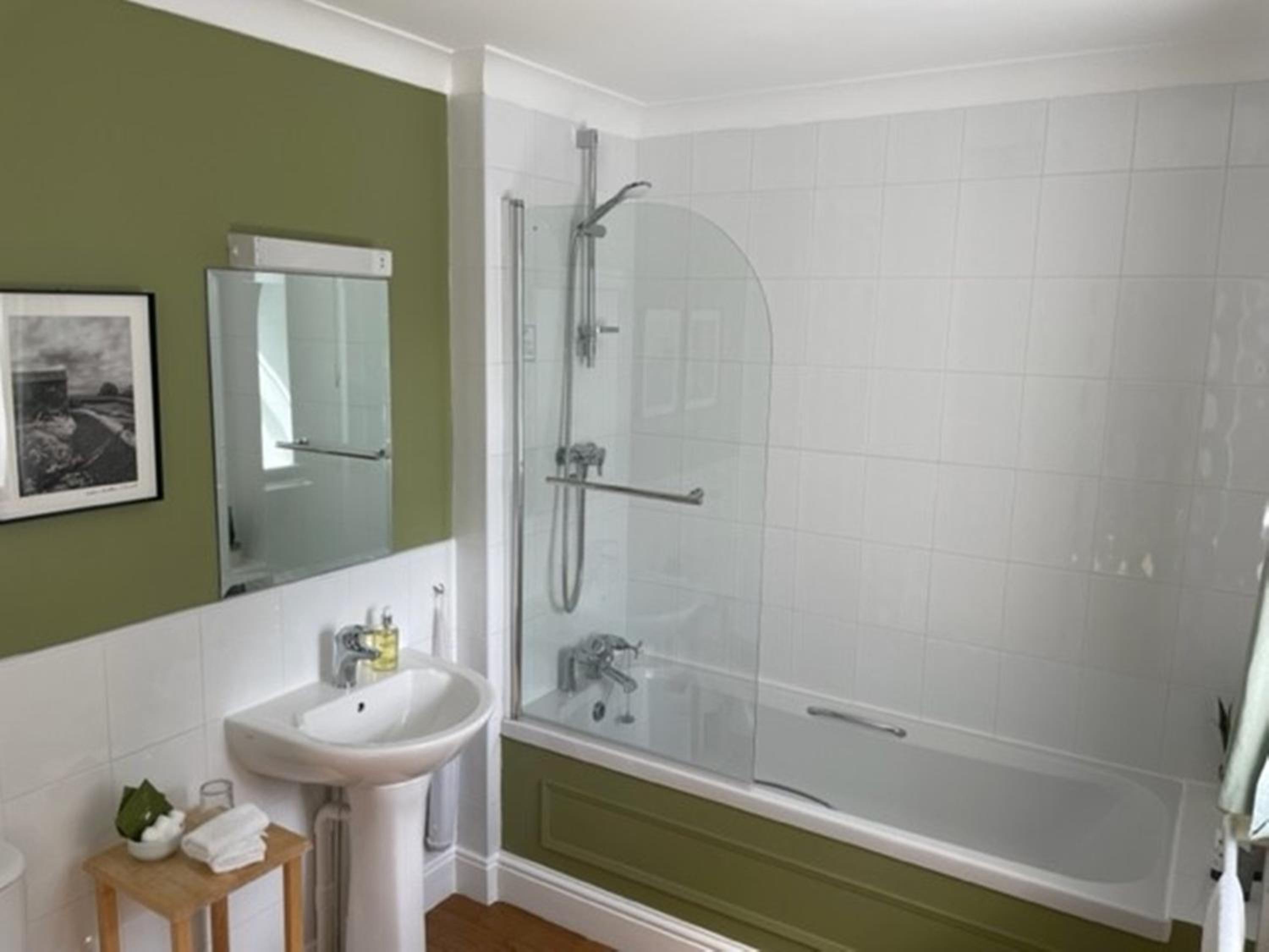 Double Room - Photo 5