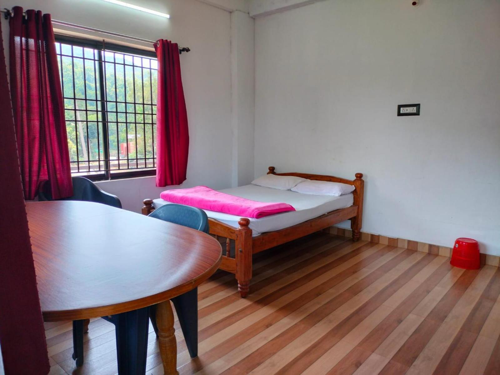 Deluxe Double Room photo 3