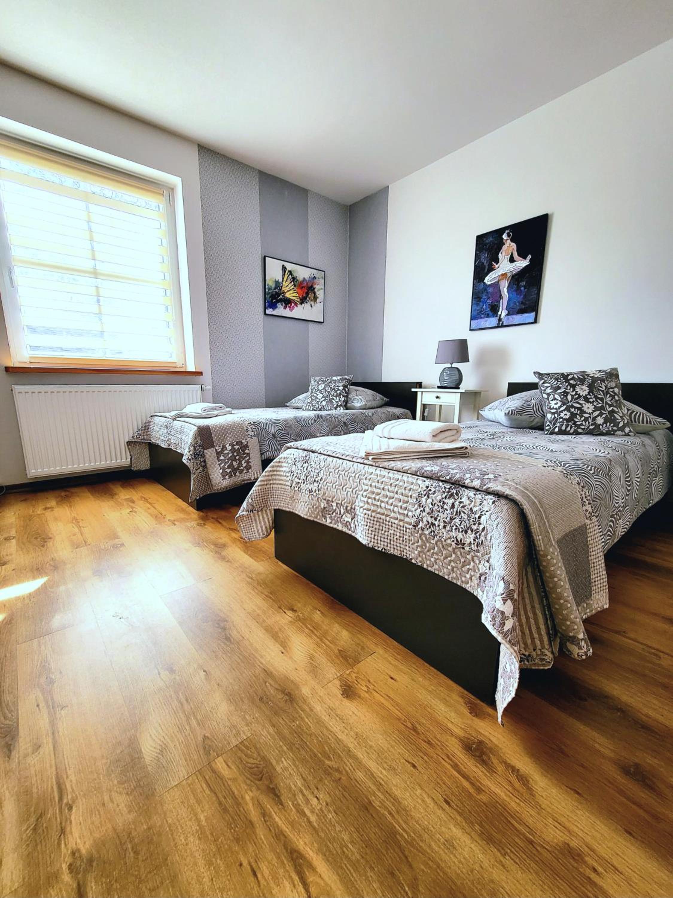 Twin Room with Private Bathroom photo 1