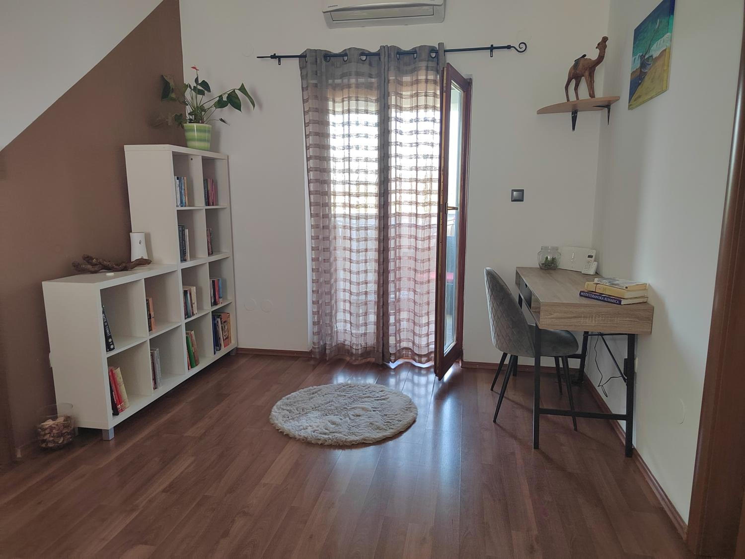 Villa photo 1