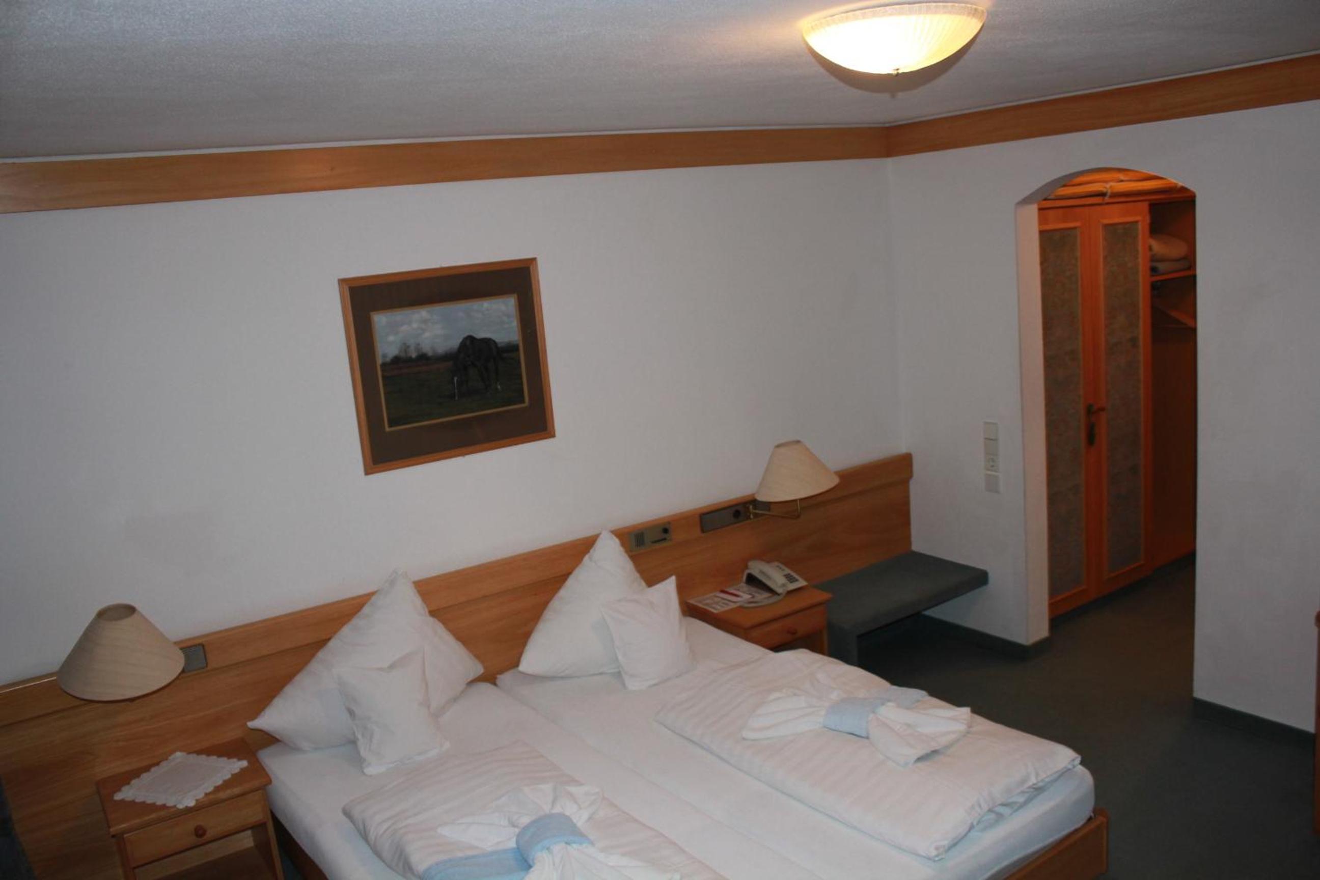 Double Room with Balcony - Photo 1