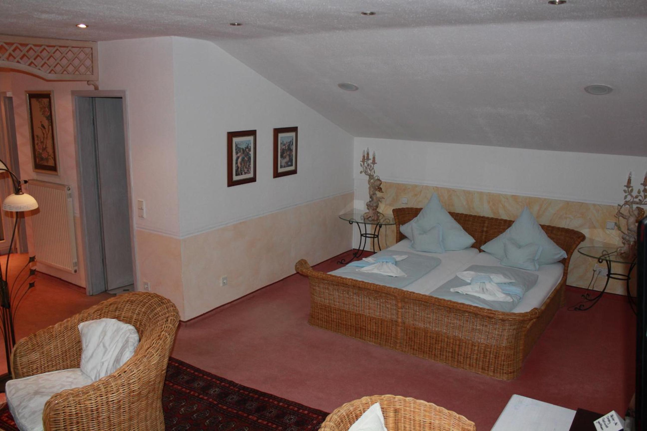 Deluxe Double Room - Photo 3