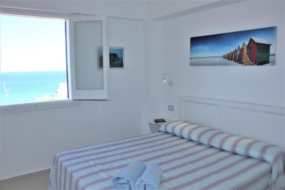 Studio with Garden View