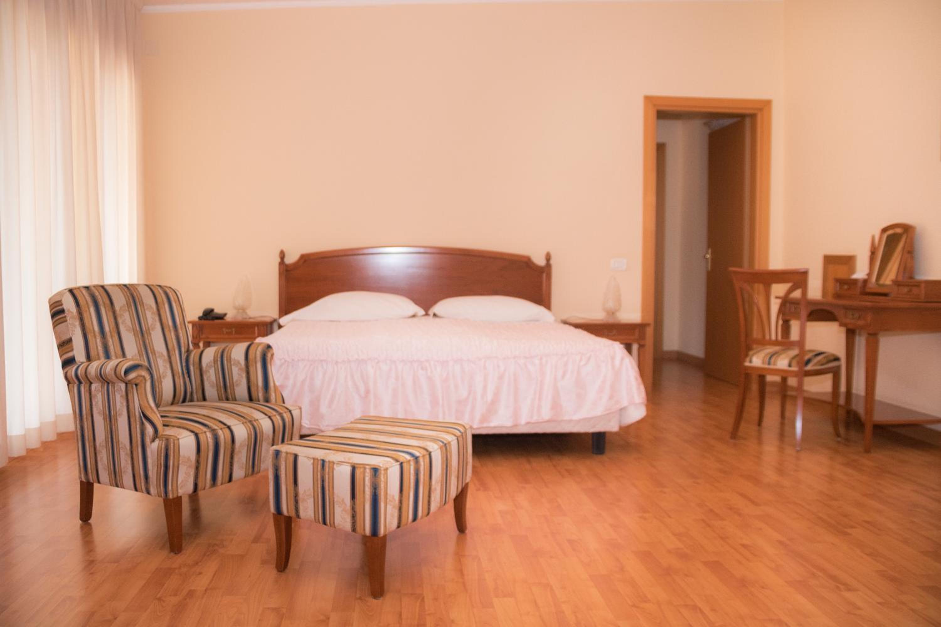 Junior Suite - Photo 5