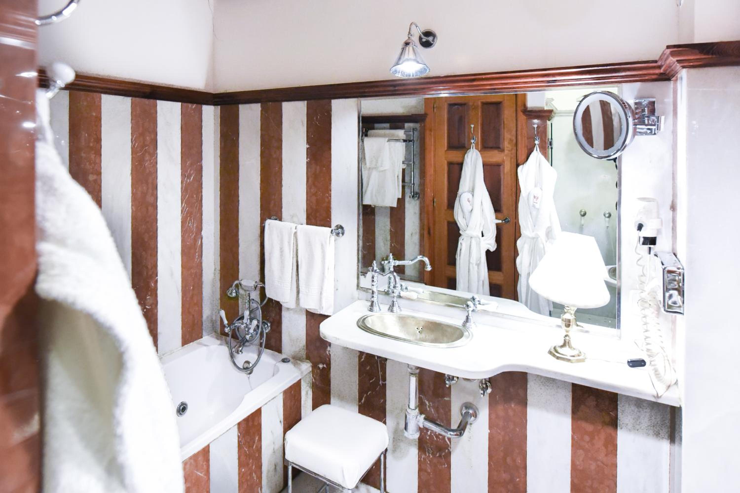 Junior Suite - Photo 2
