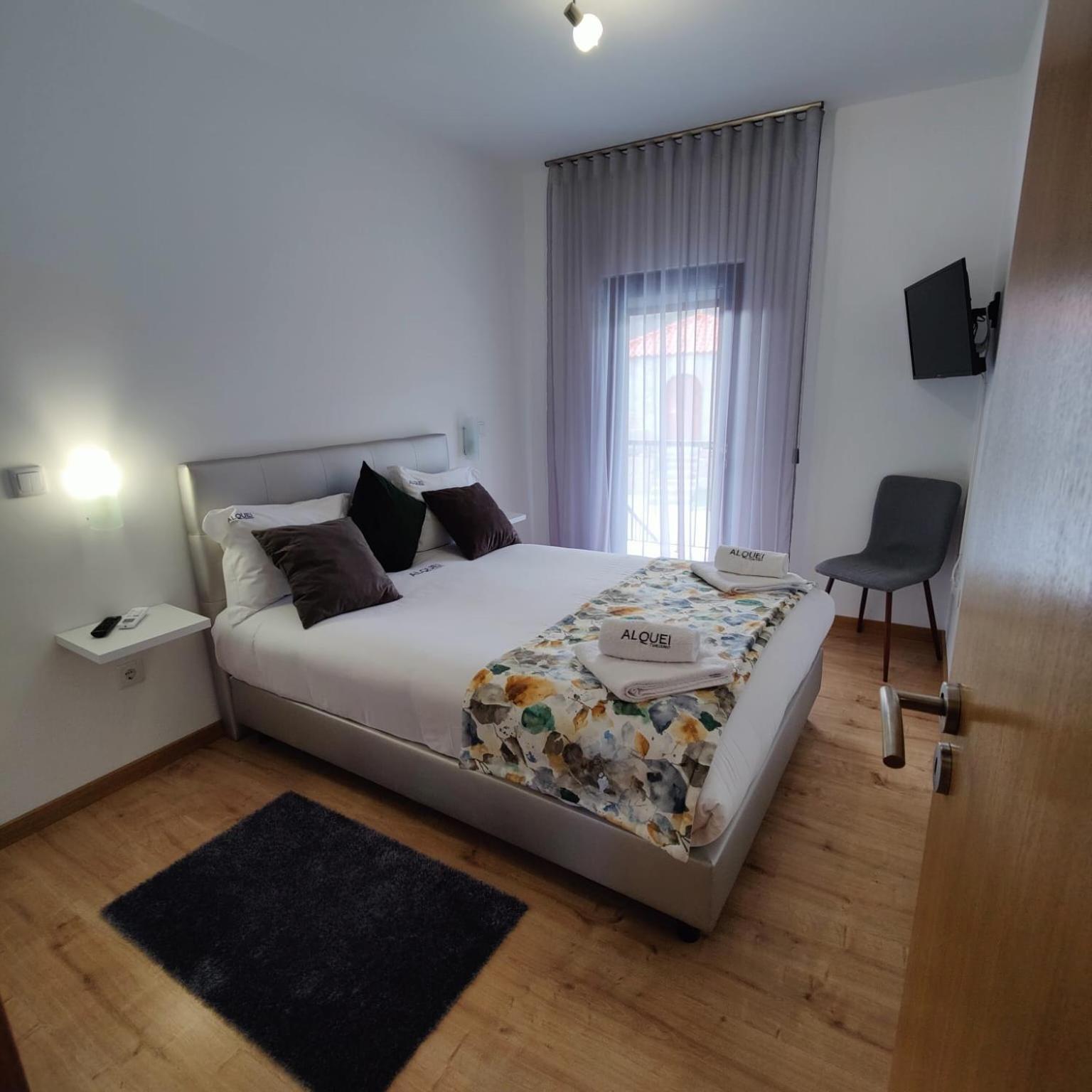 Two-Bedroom House - Photo 43