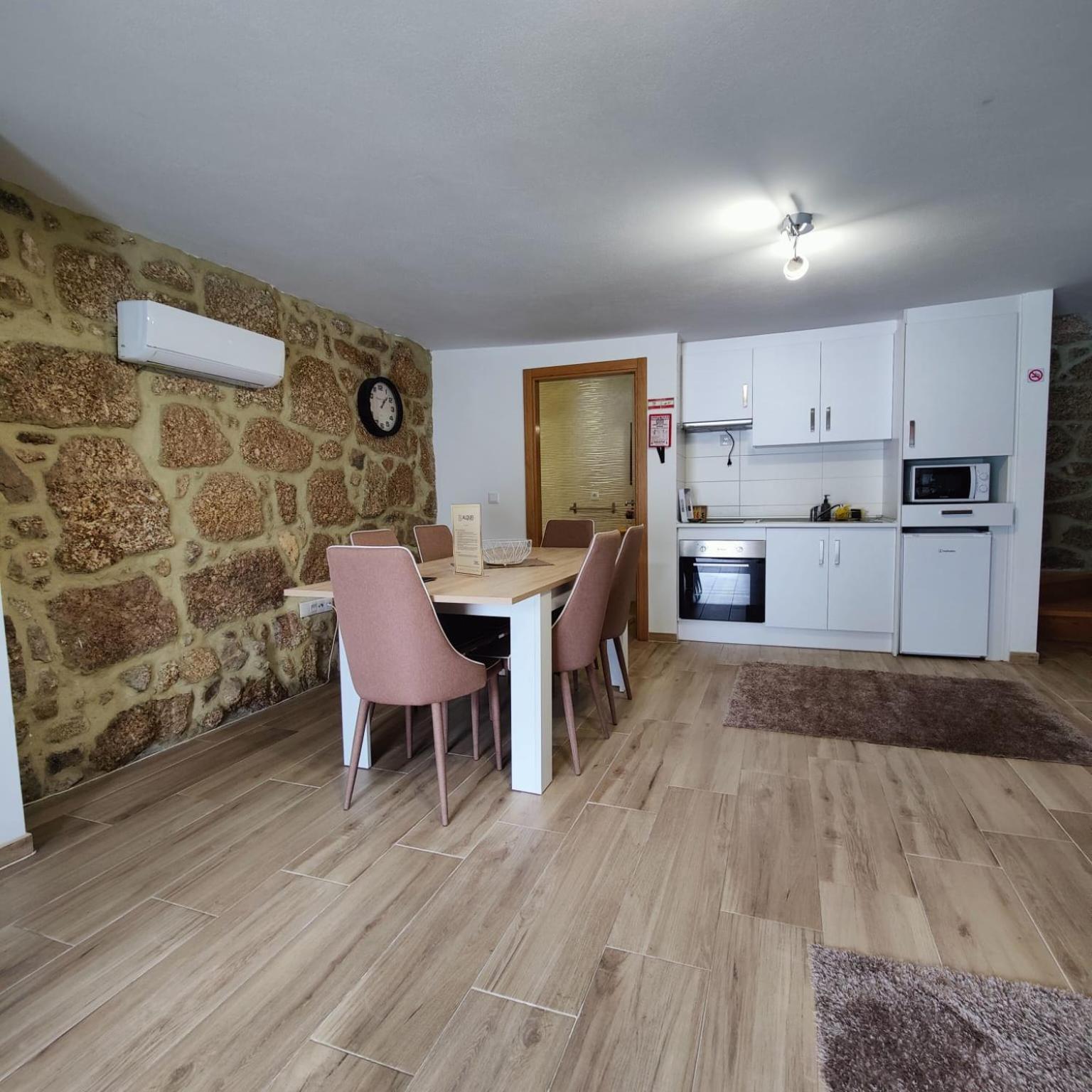 Two-Bedroom House - Photo 36