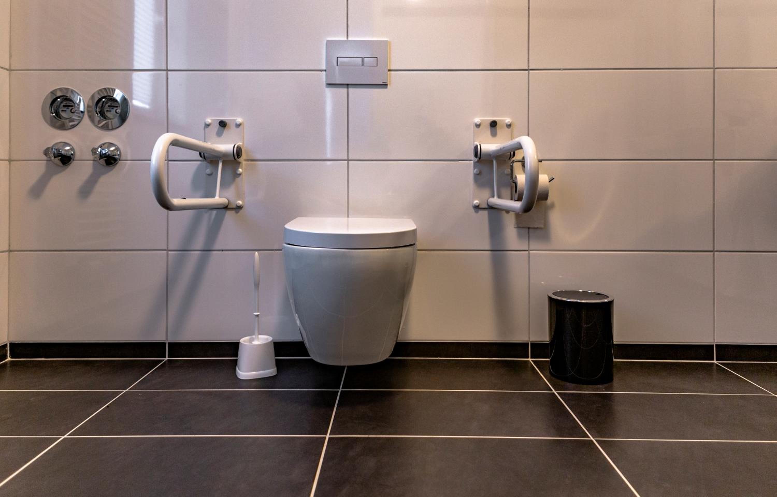 Double or Twin Room - Disability Access - Photo 6