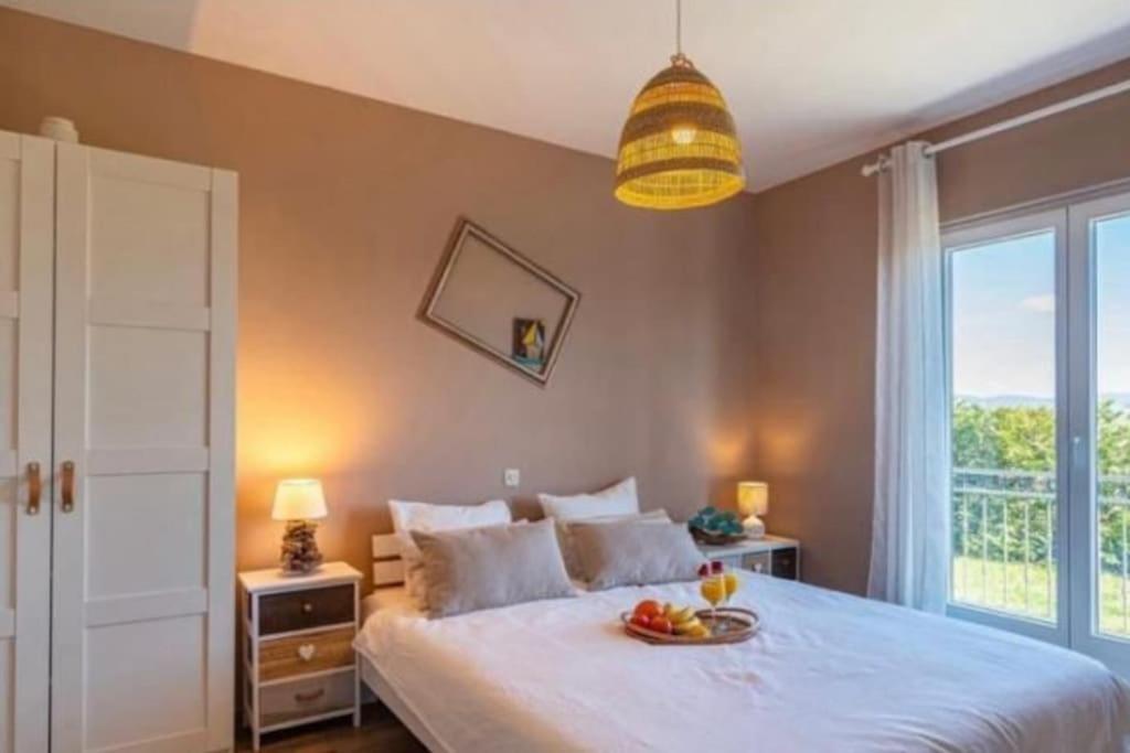 Four-Bedroom Villa photo 1