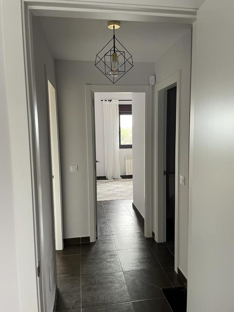 Casa de tres habitaciones