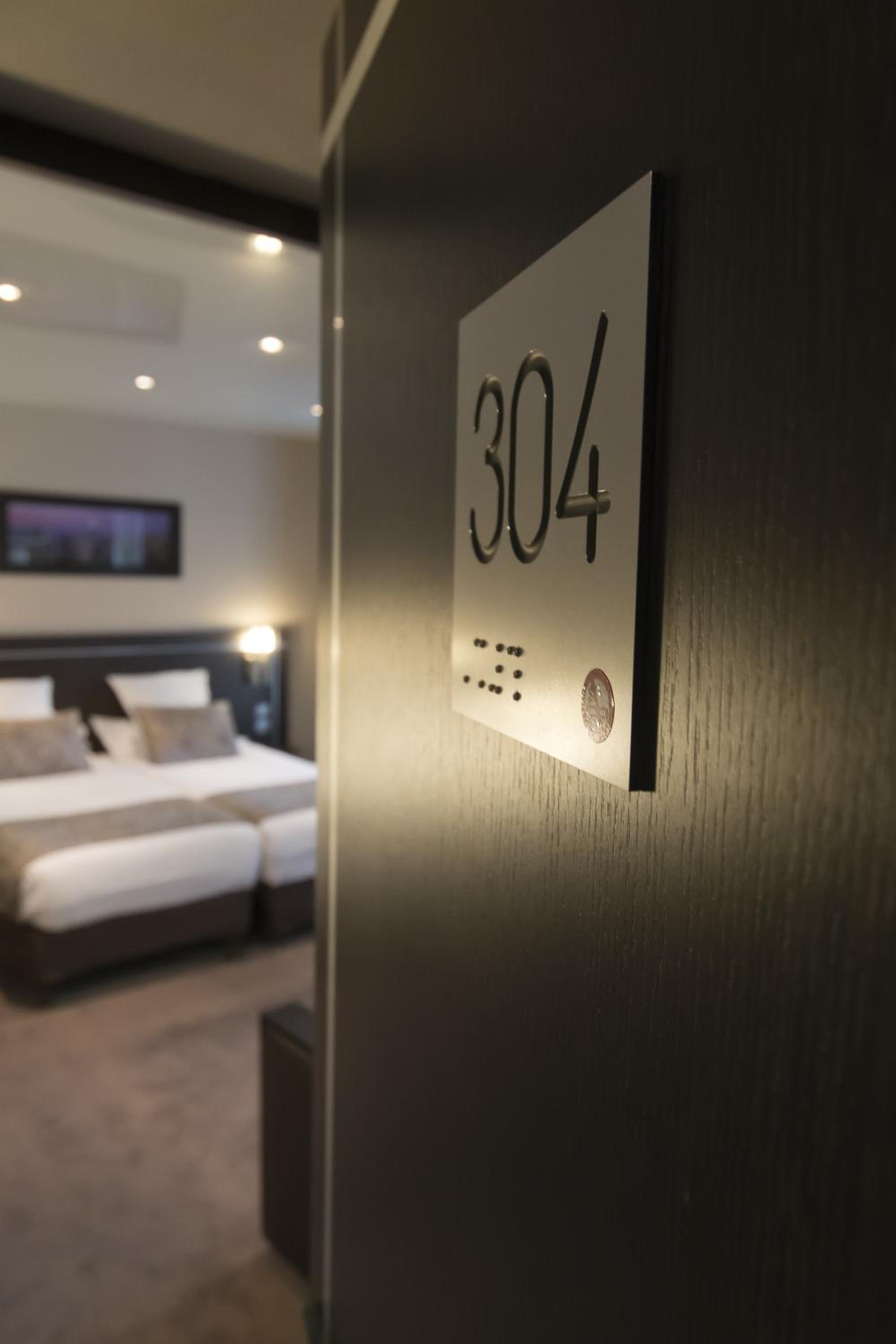 Standard Triple Room photo 2