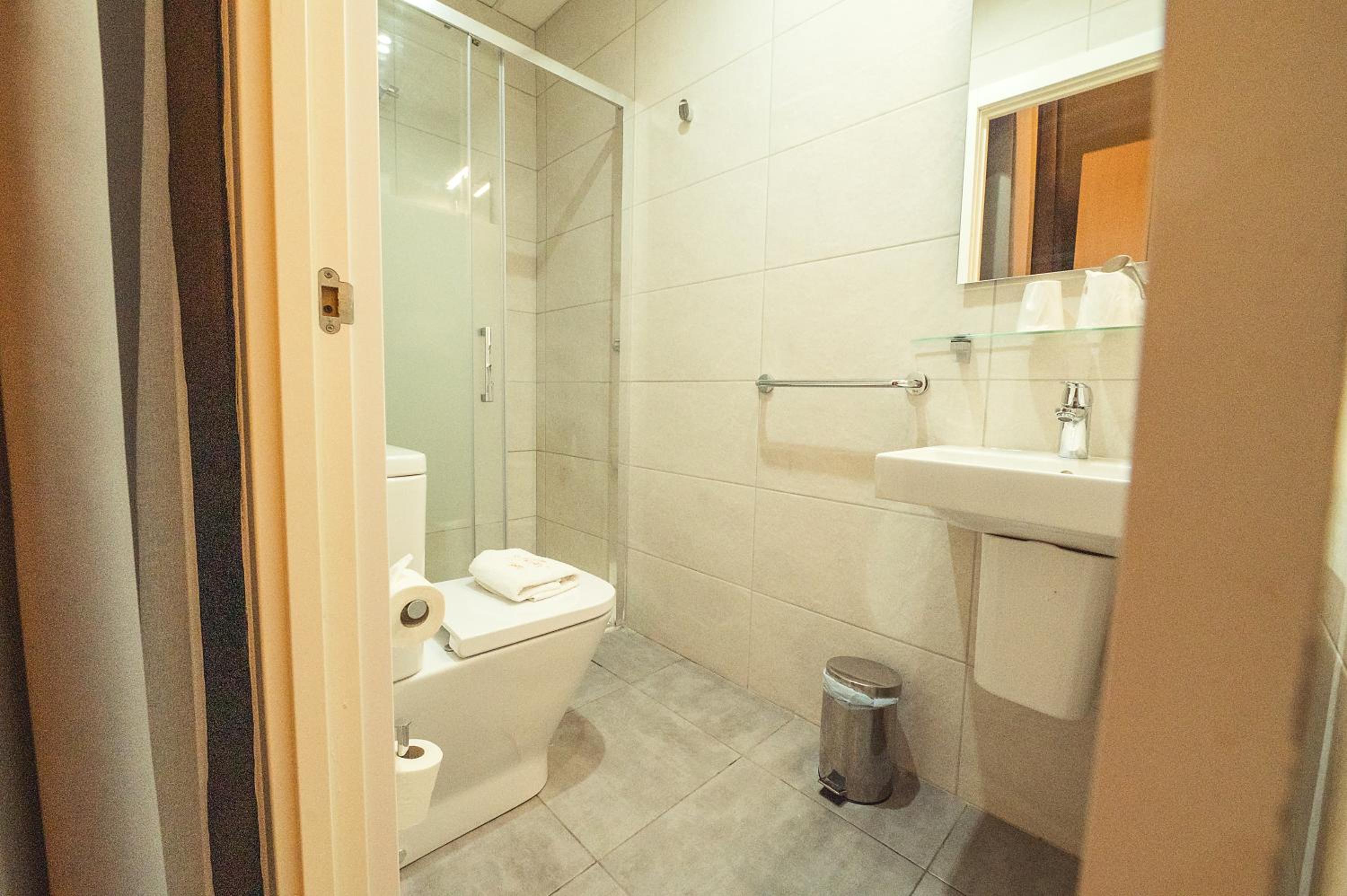 Double or Twin Room photo 3