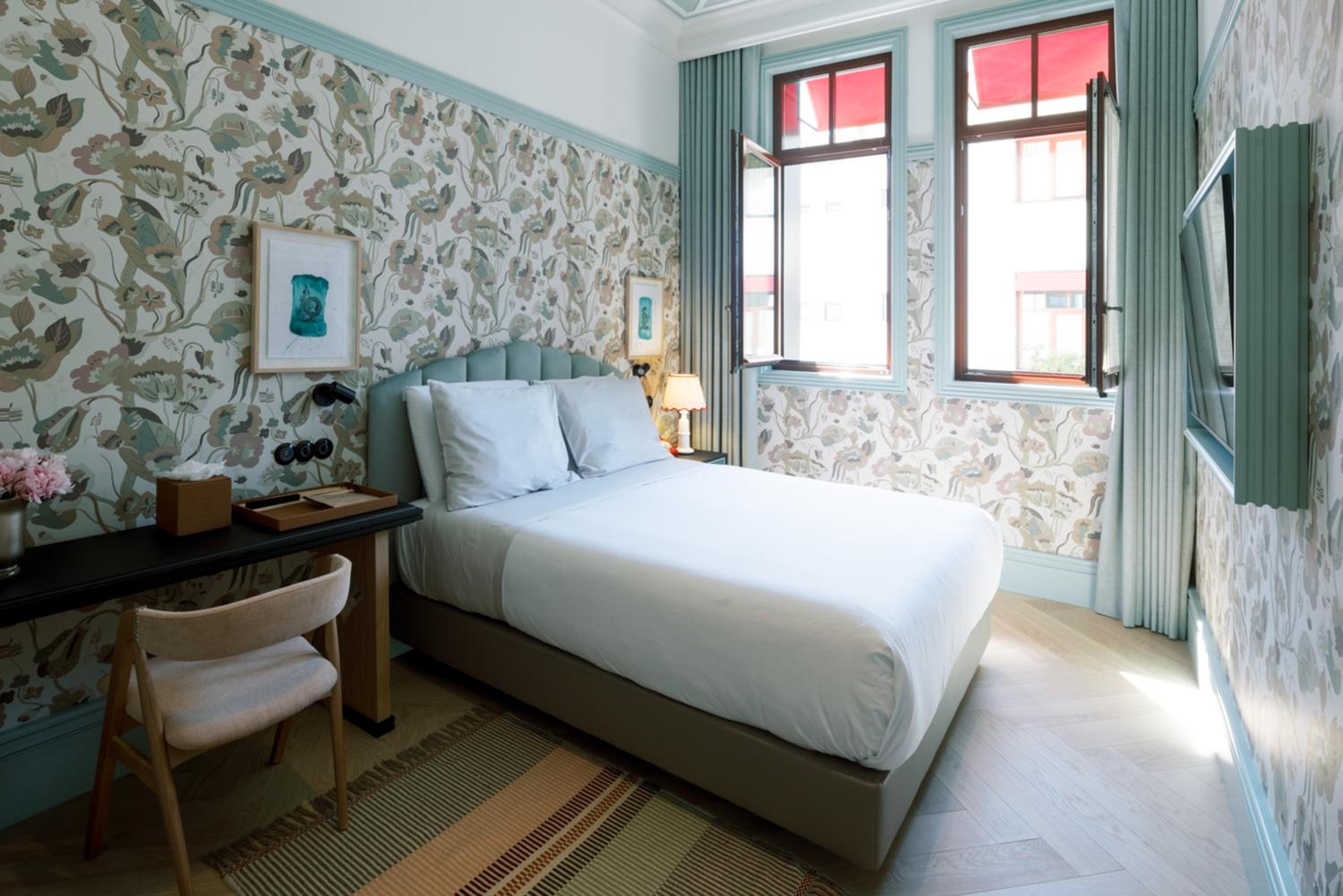 Available room