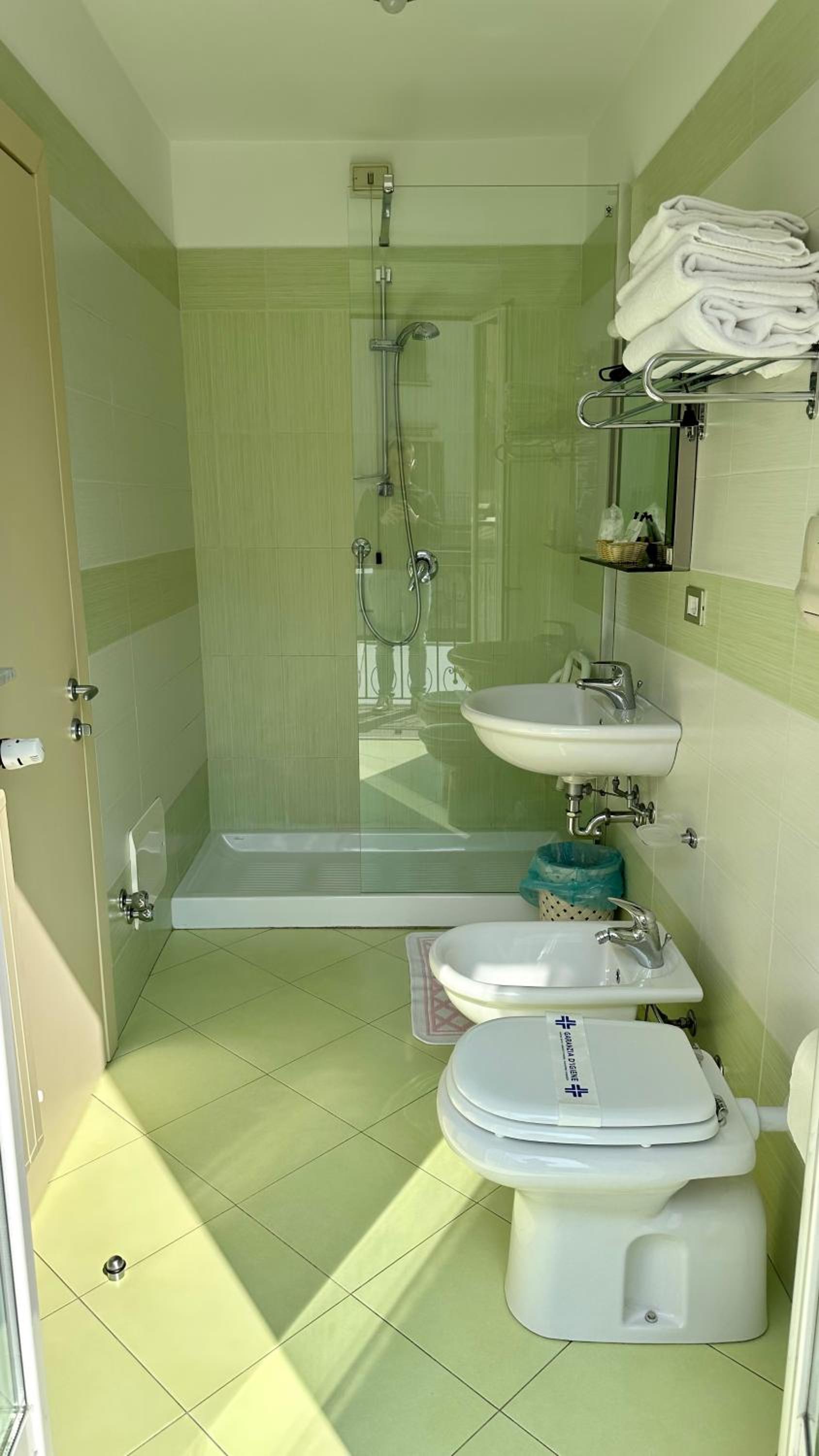 Double Room - Photo 2