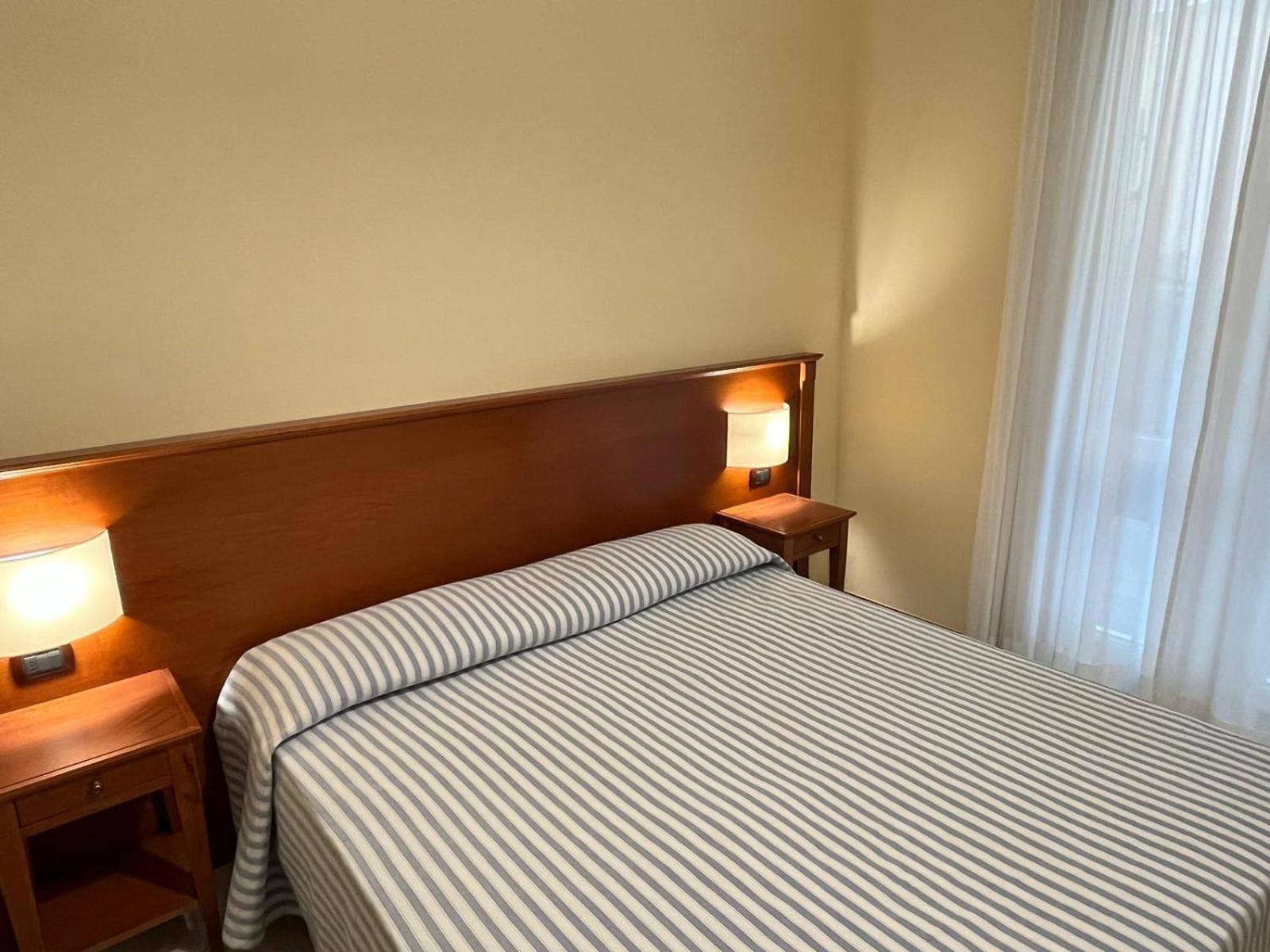 Double or Twin Room - Photo 3