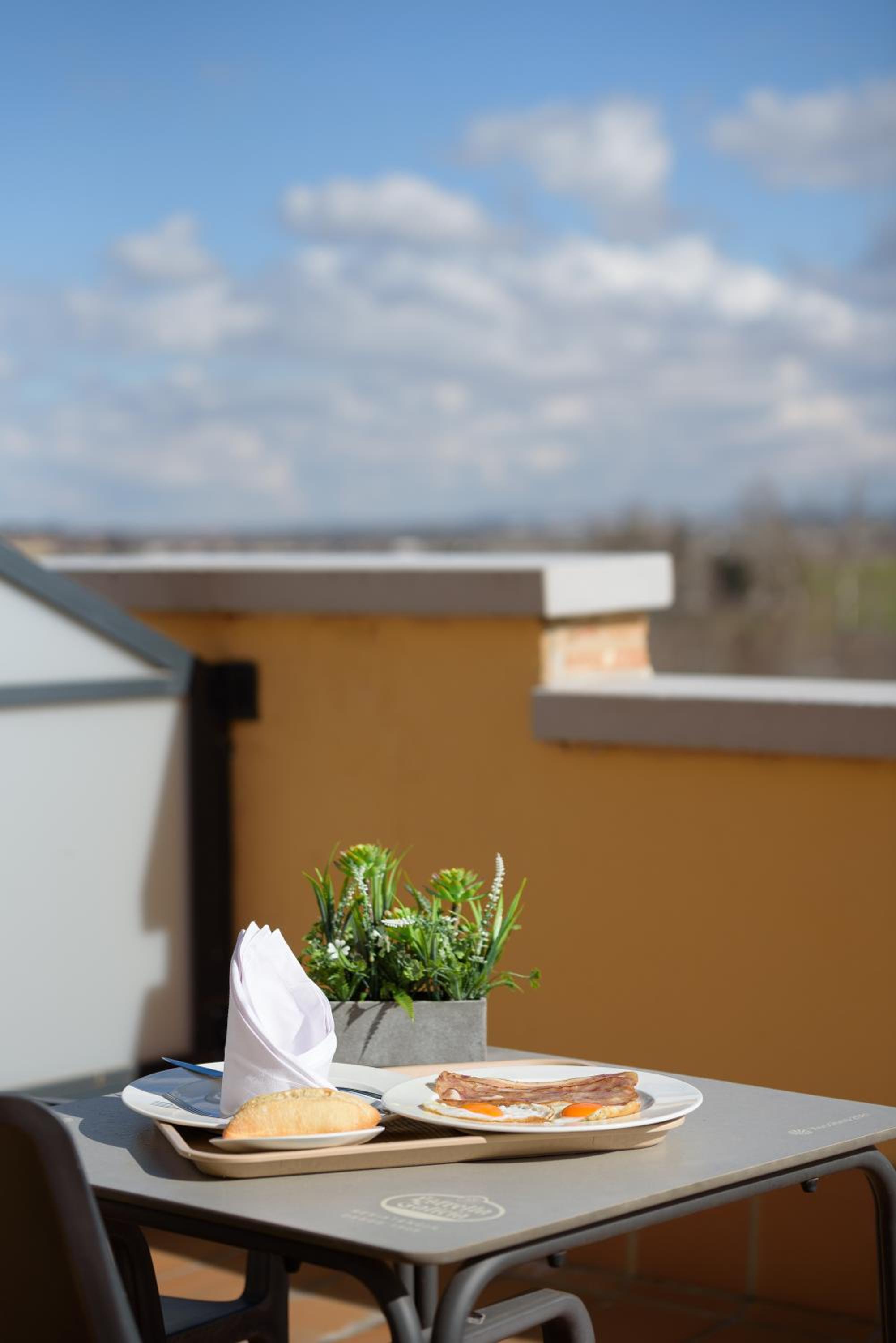 Double Room with Terrace - Photo 15