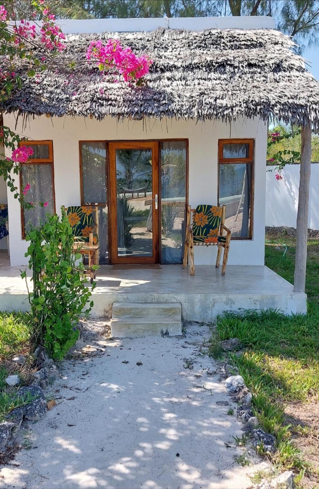 Double Room with Sea View - Photo 1
