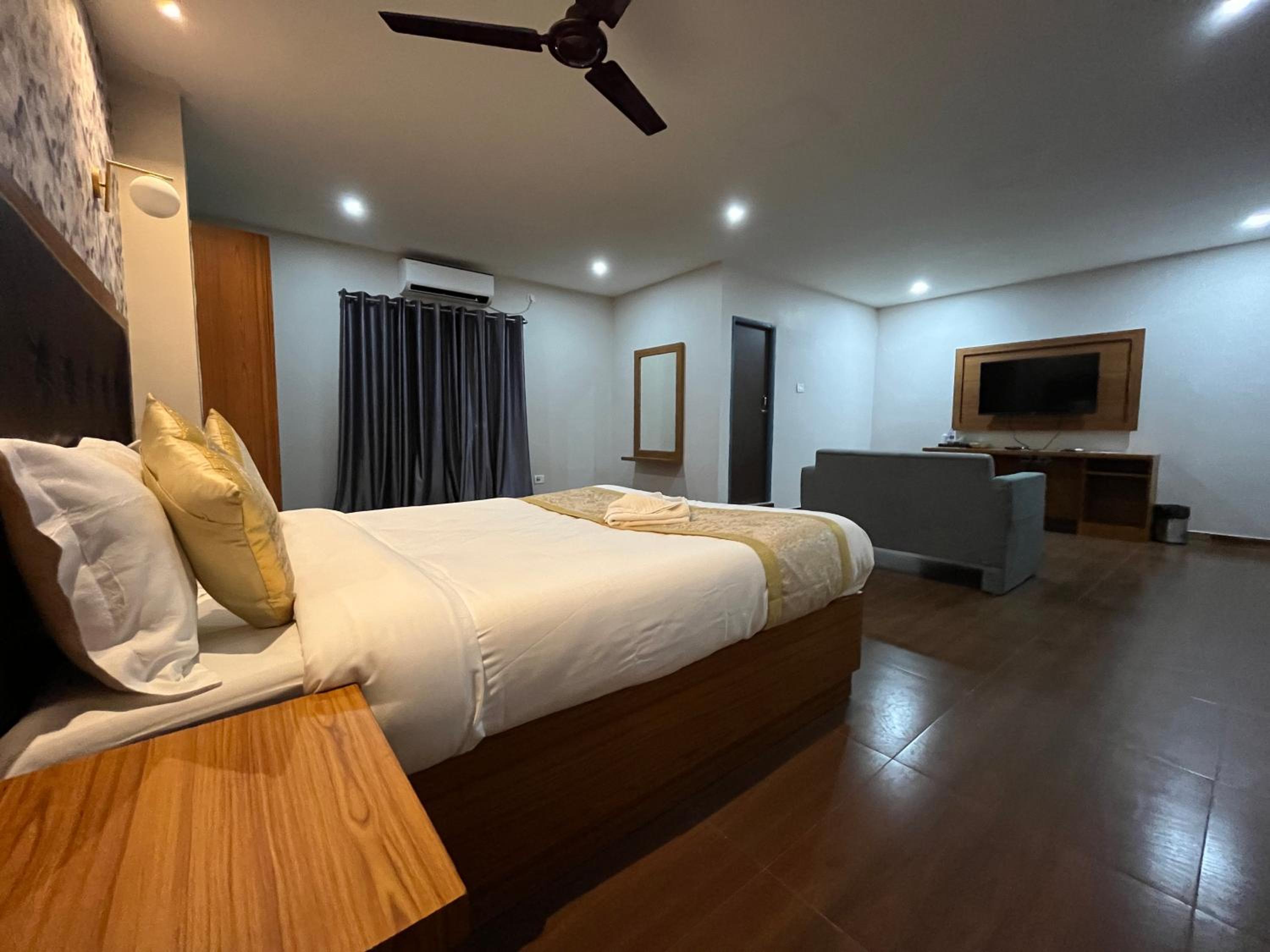 King Suite photo 3