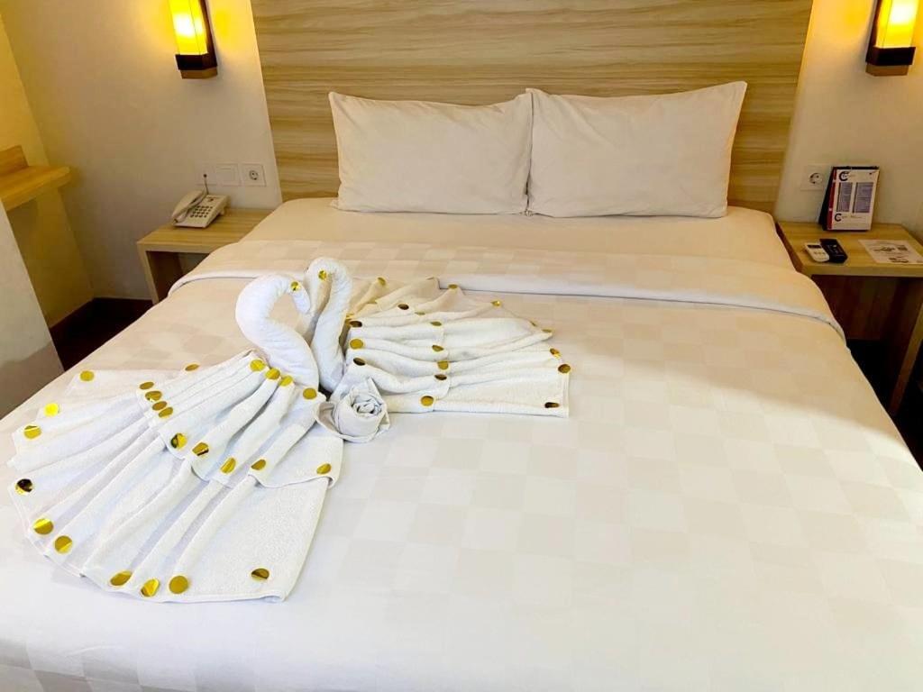 Deluxe Double Room - Photo 12