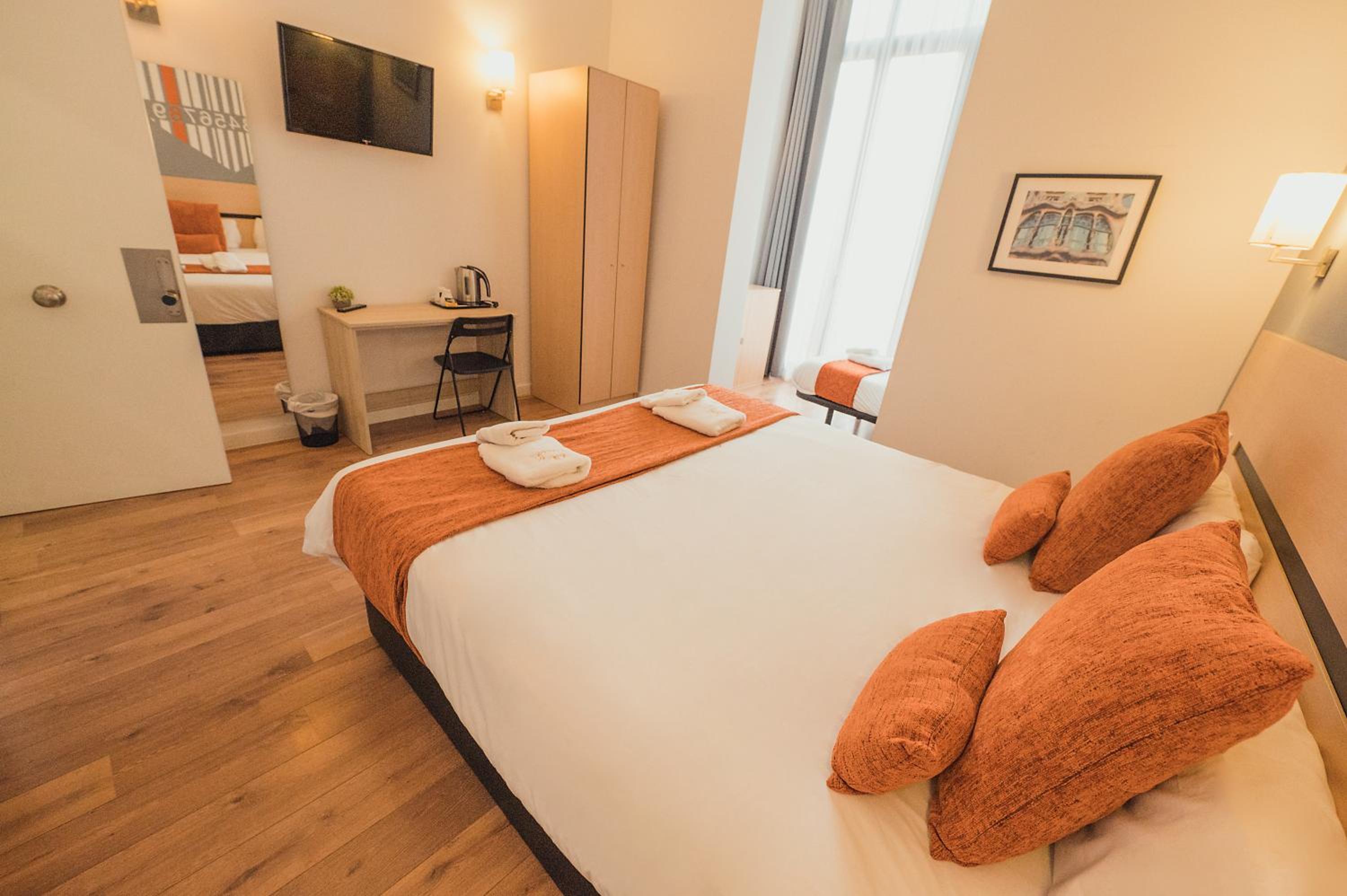 Superior Double or Twin Room with Terrace photo 2
