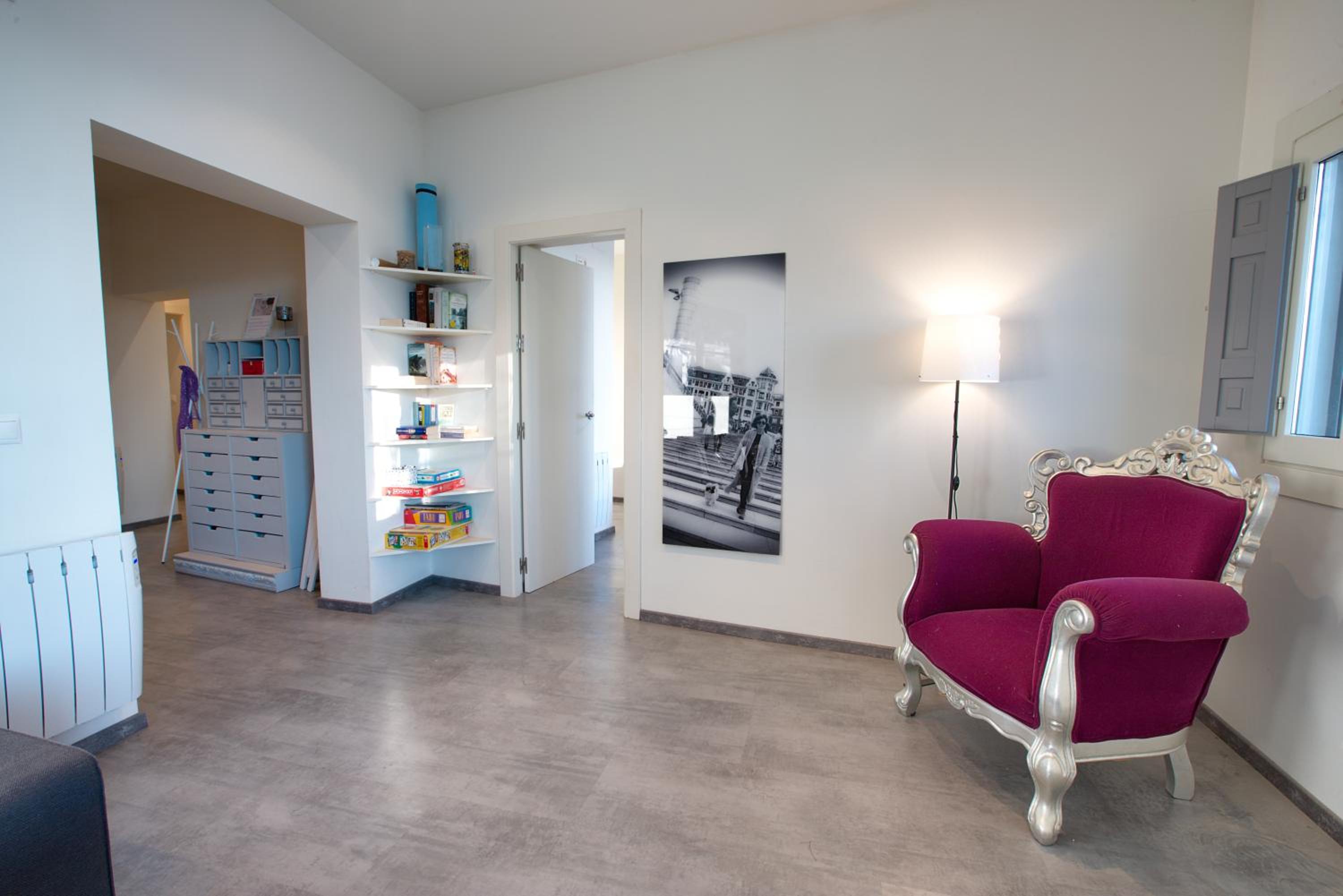 Three-Bedroom Apartment photo 3