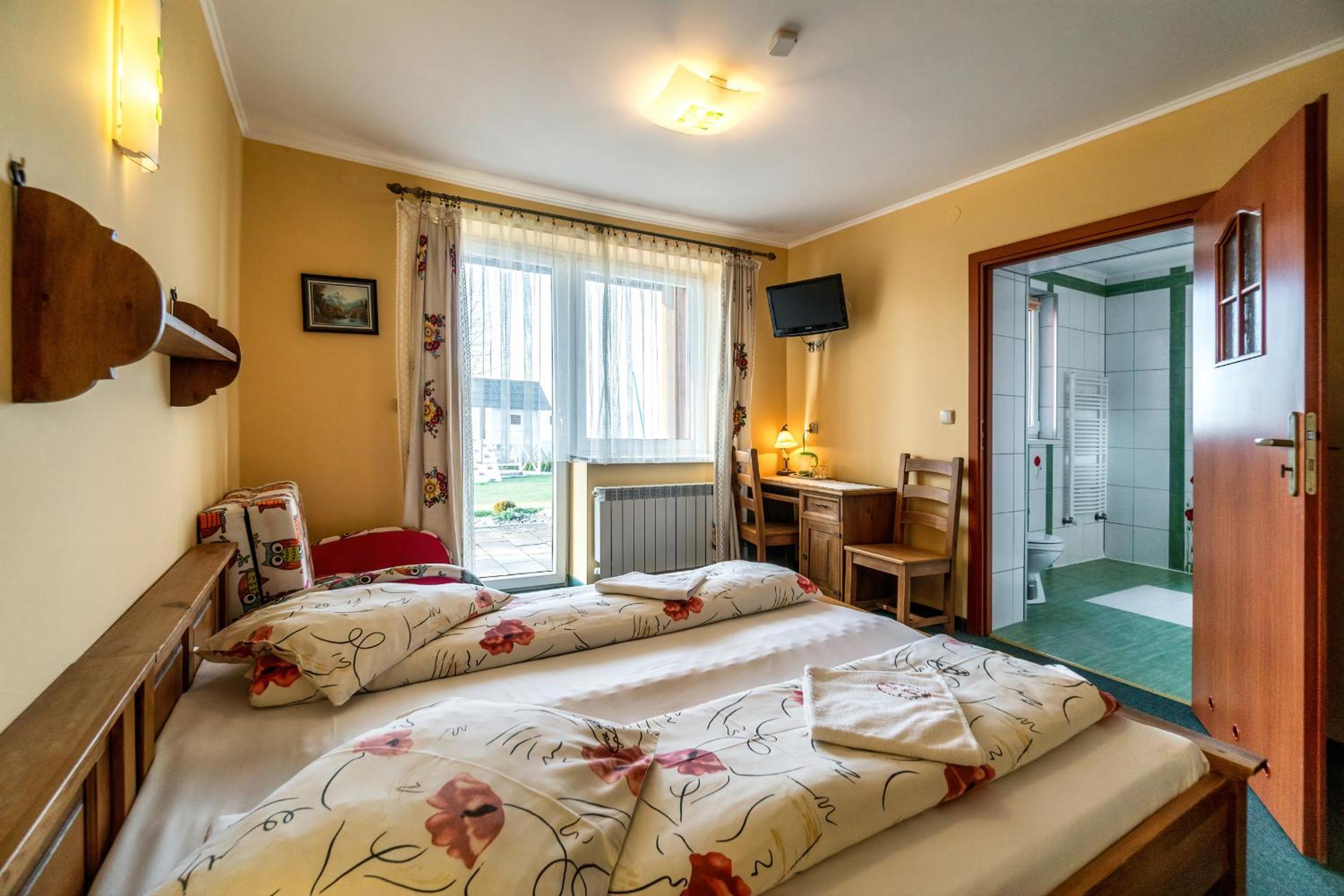 Double Room with Patio photo 3