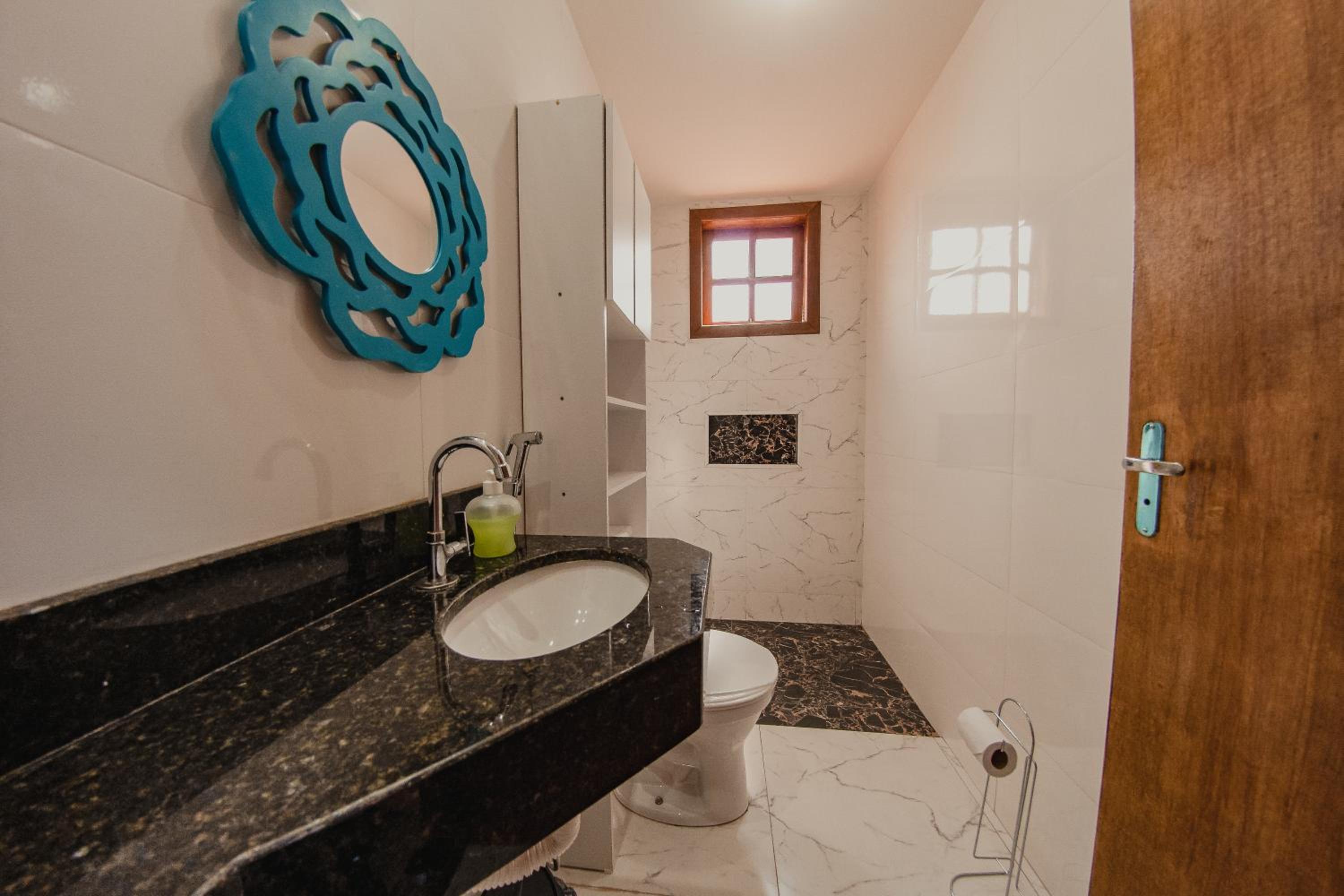 Two-Bedroom House - Photo 4