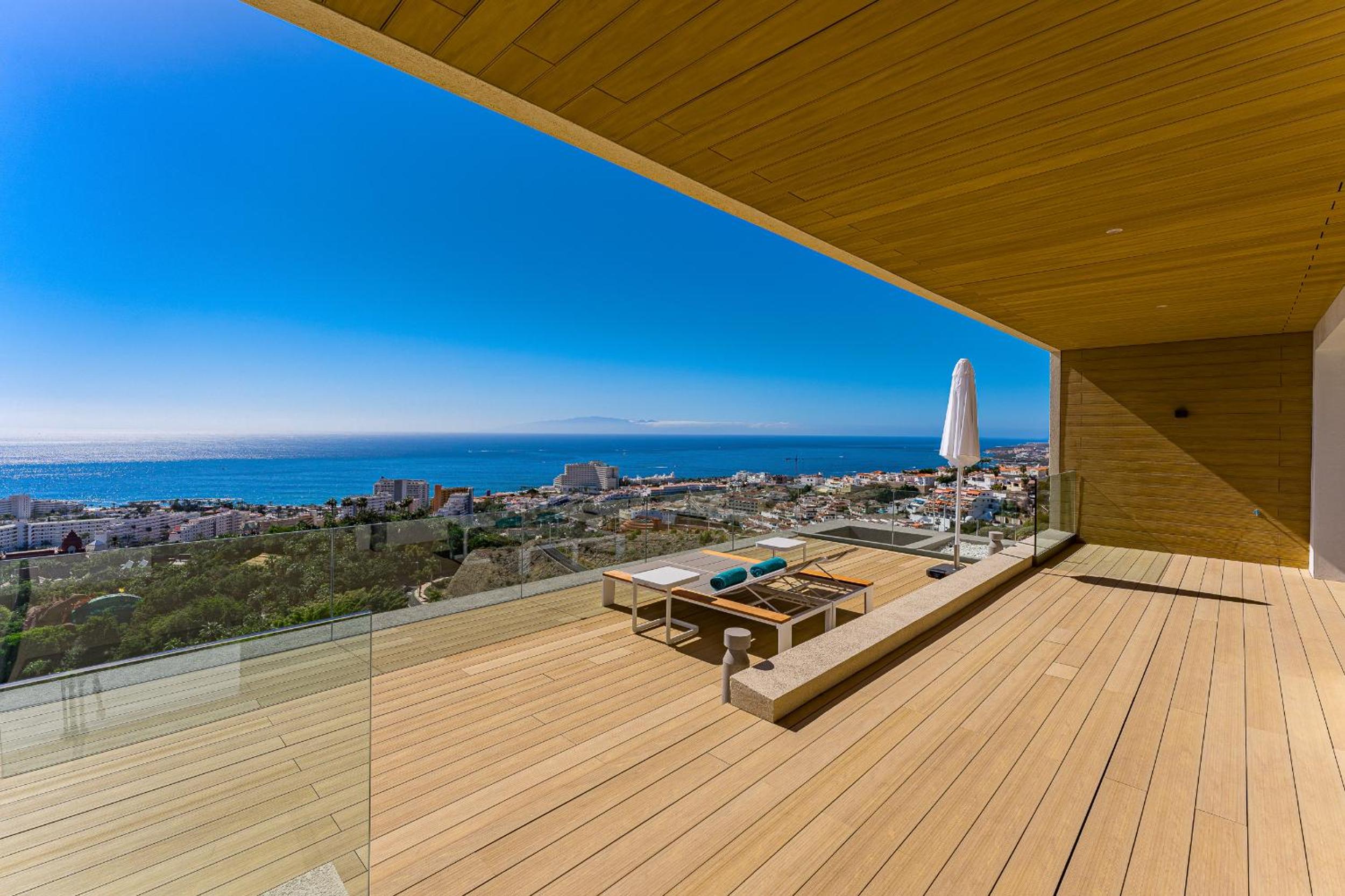 Villa with Sea View photo 2