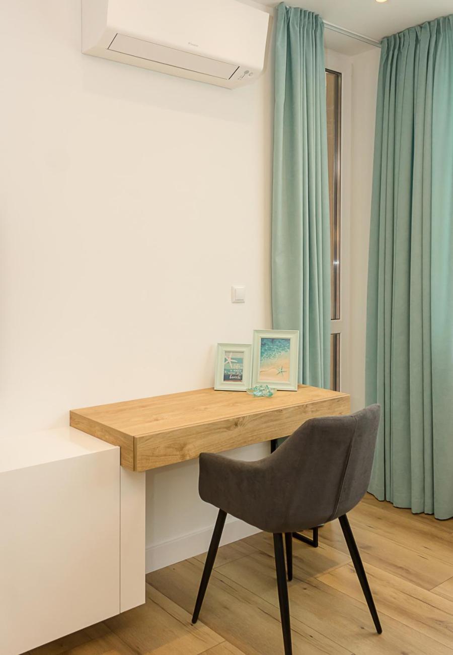 One-Bedroom Apartment photo 3
