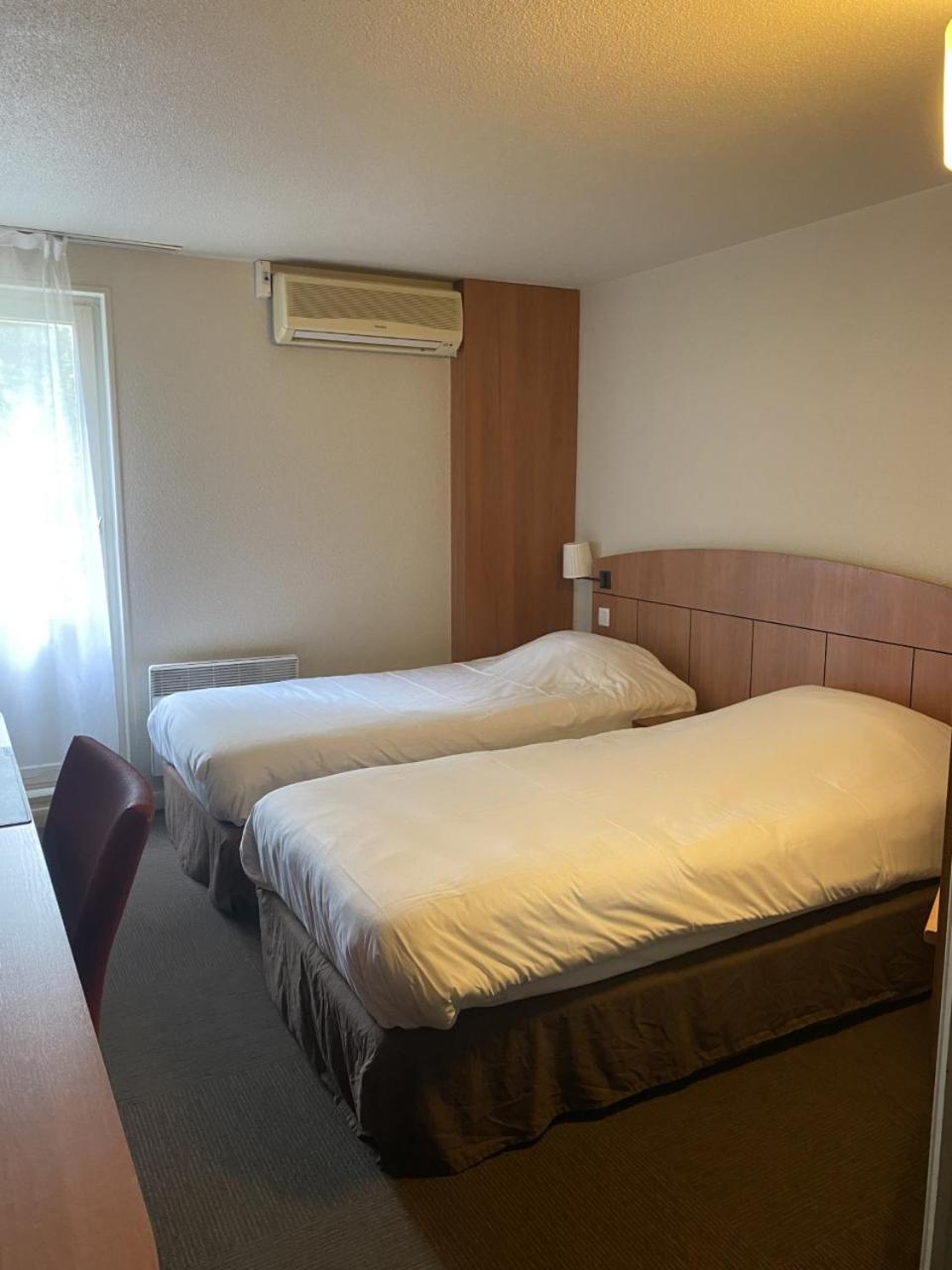 Twin Room - Photo 1