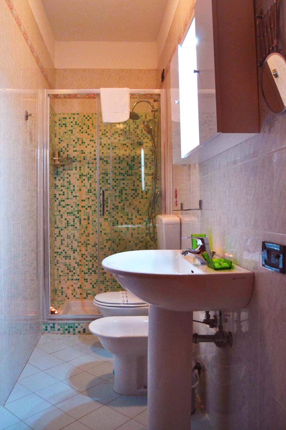 Triple Room with Private Bathroom photo 2