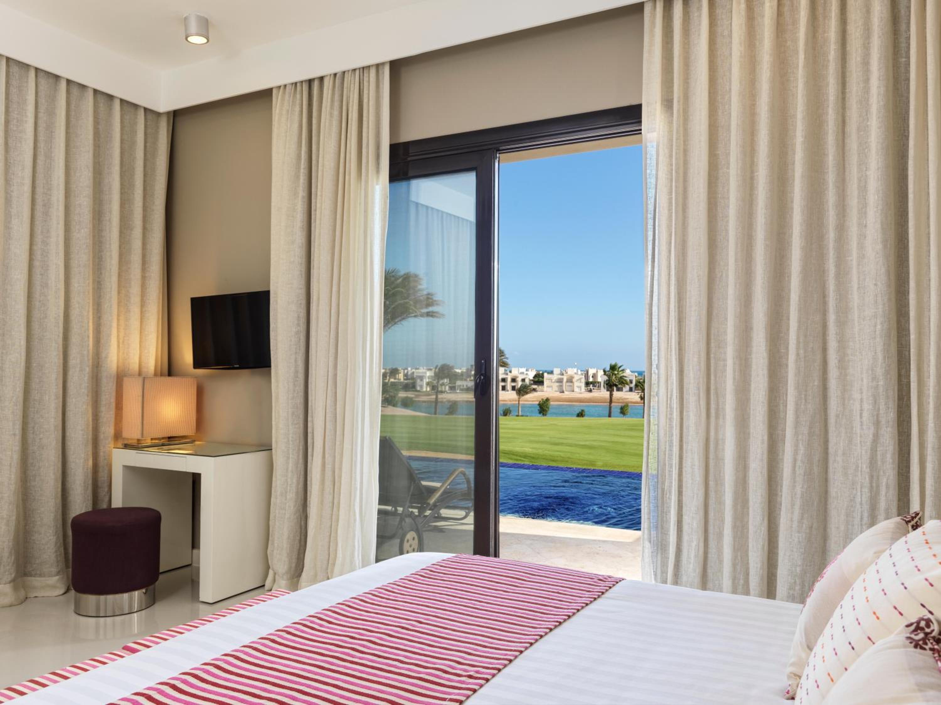 Three Bedroom Golf & Lagoon view Villa photo 2