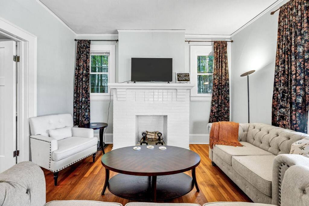 Four-Bedroom House photo 1