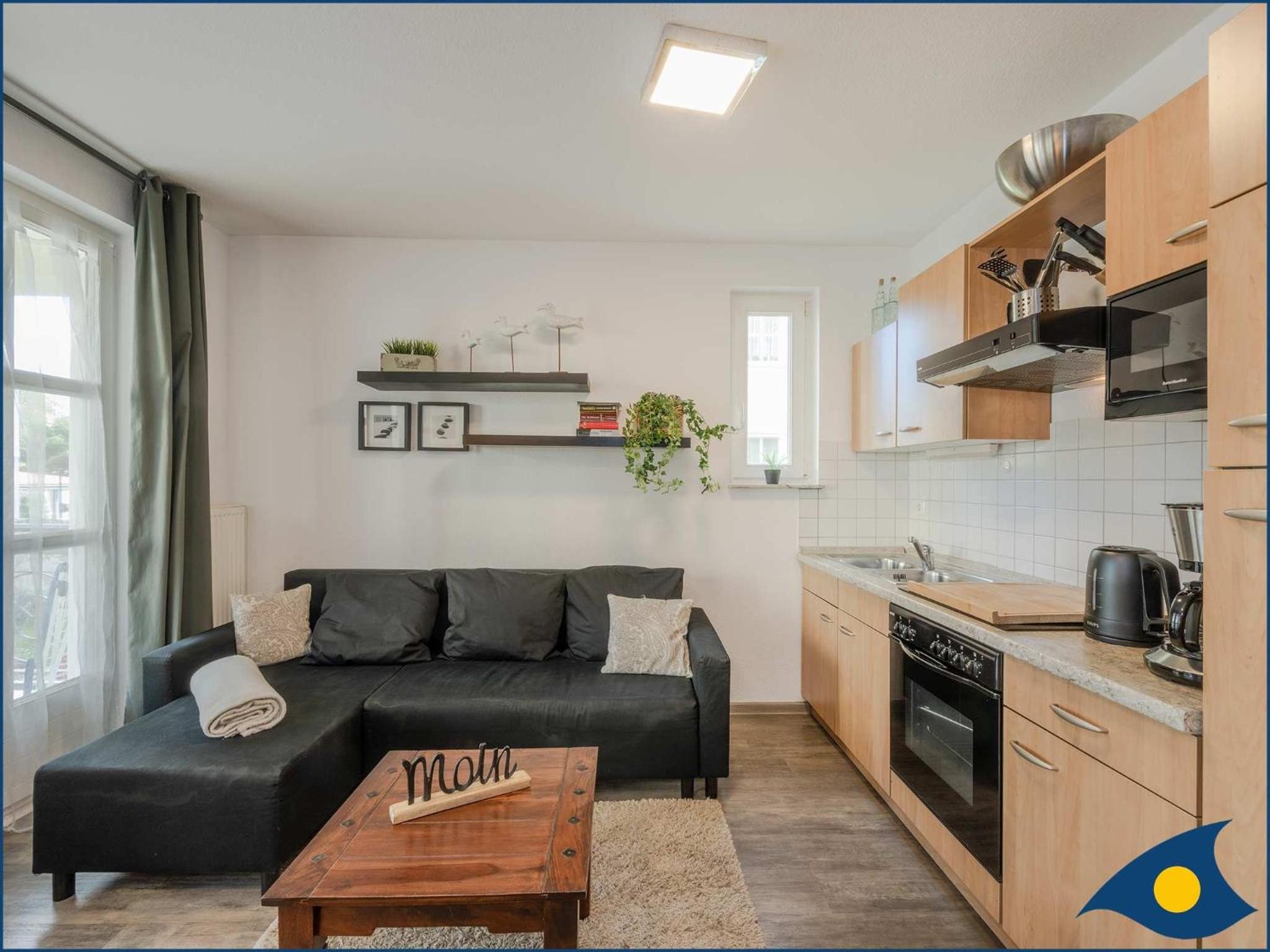 One-Bedroom Apartment with Balcony photo 3
