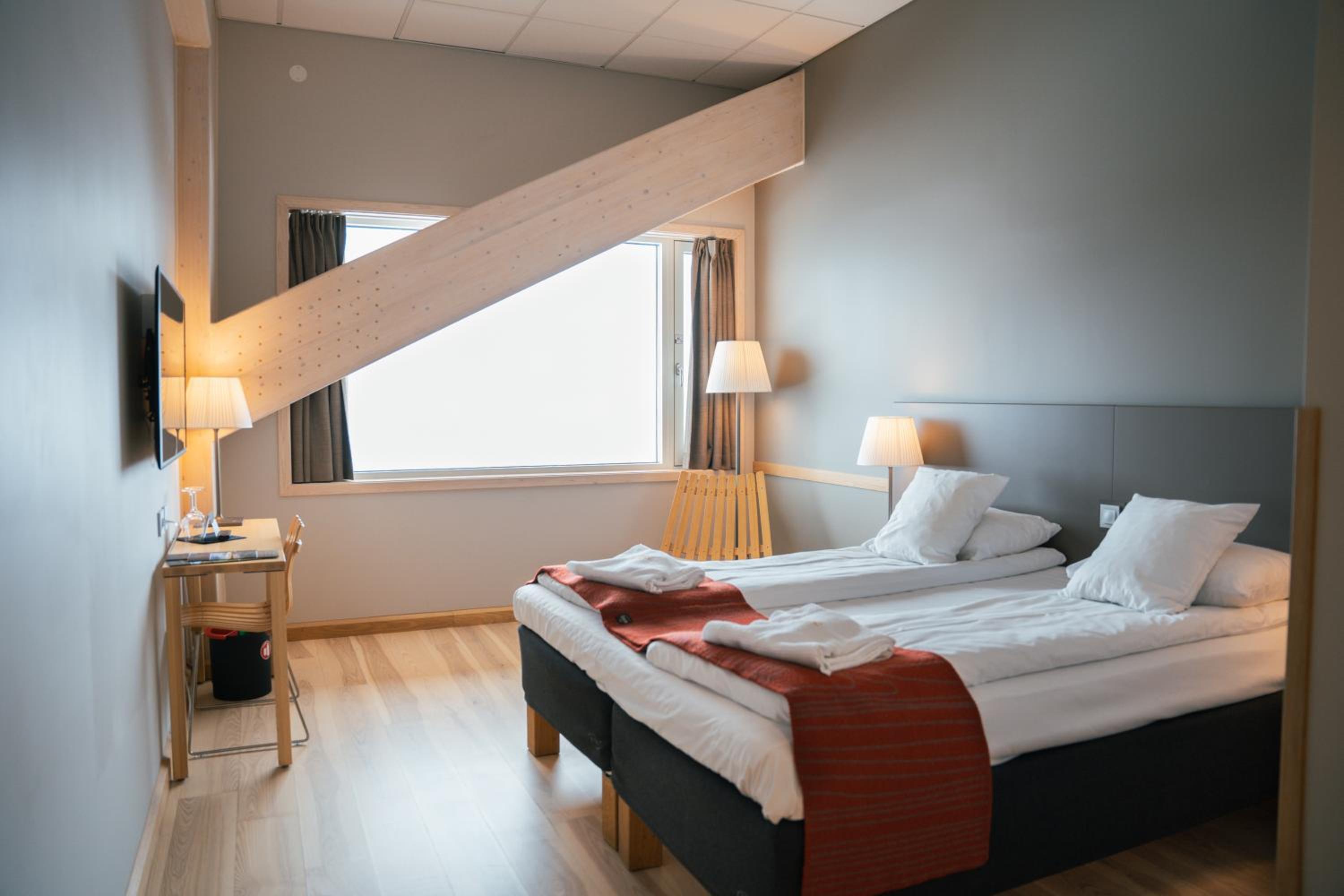 Double Room with Lake View photo 1