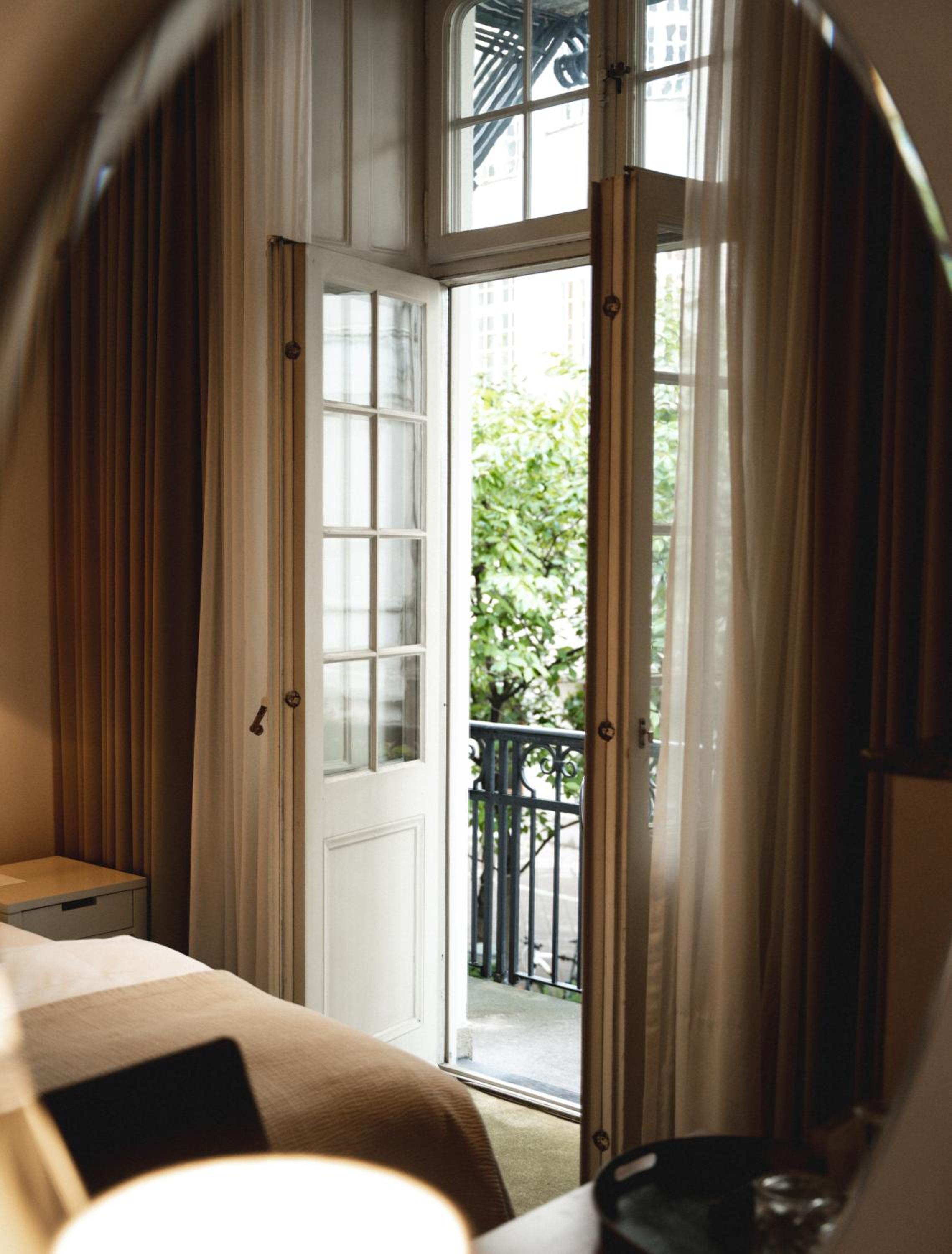 Superior Balcony Room - Photo 3