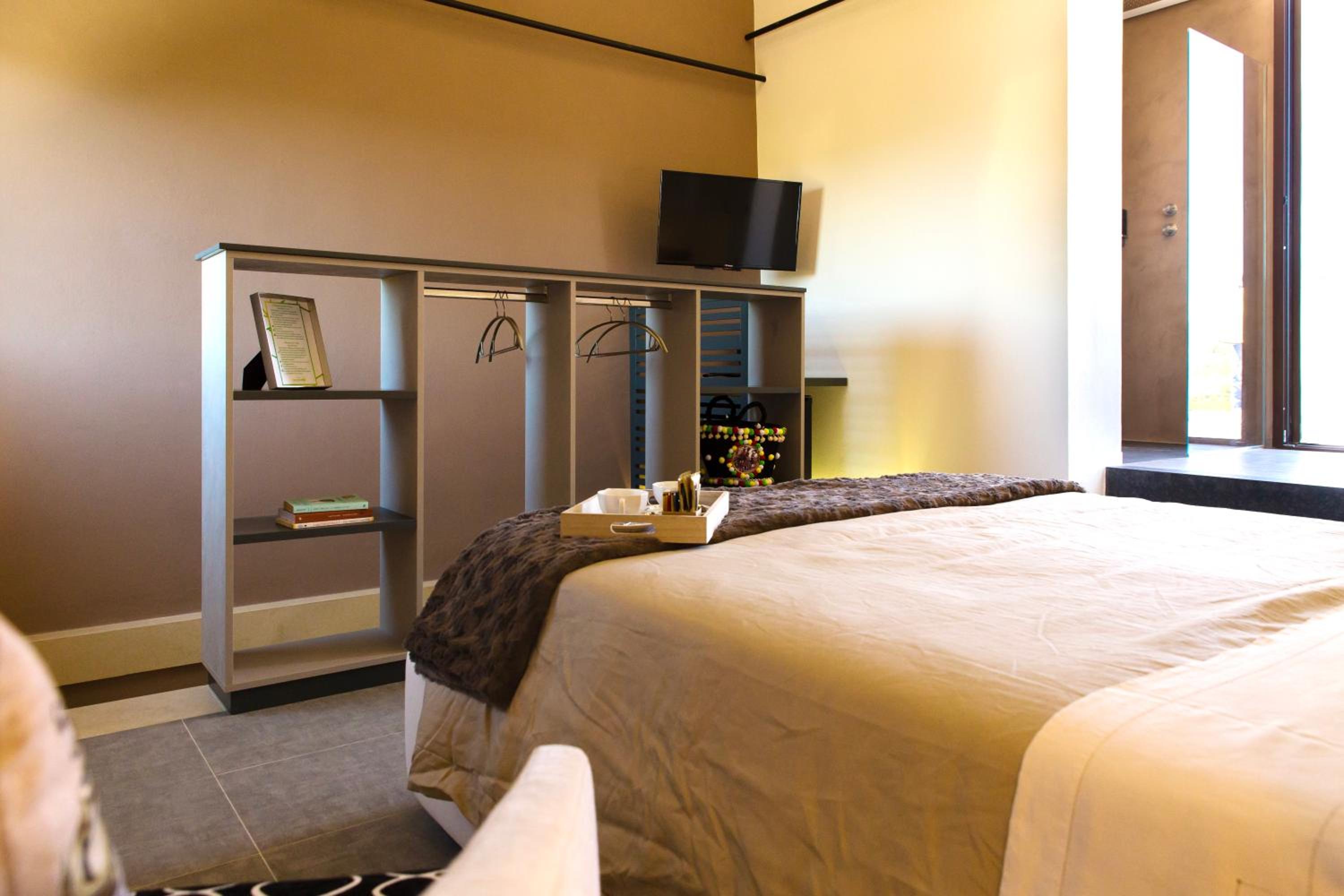 Suite with Terrace - Photo 22