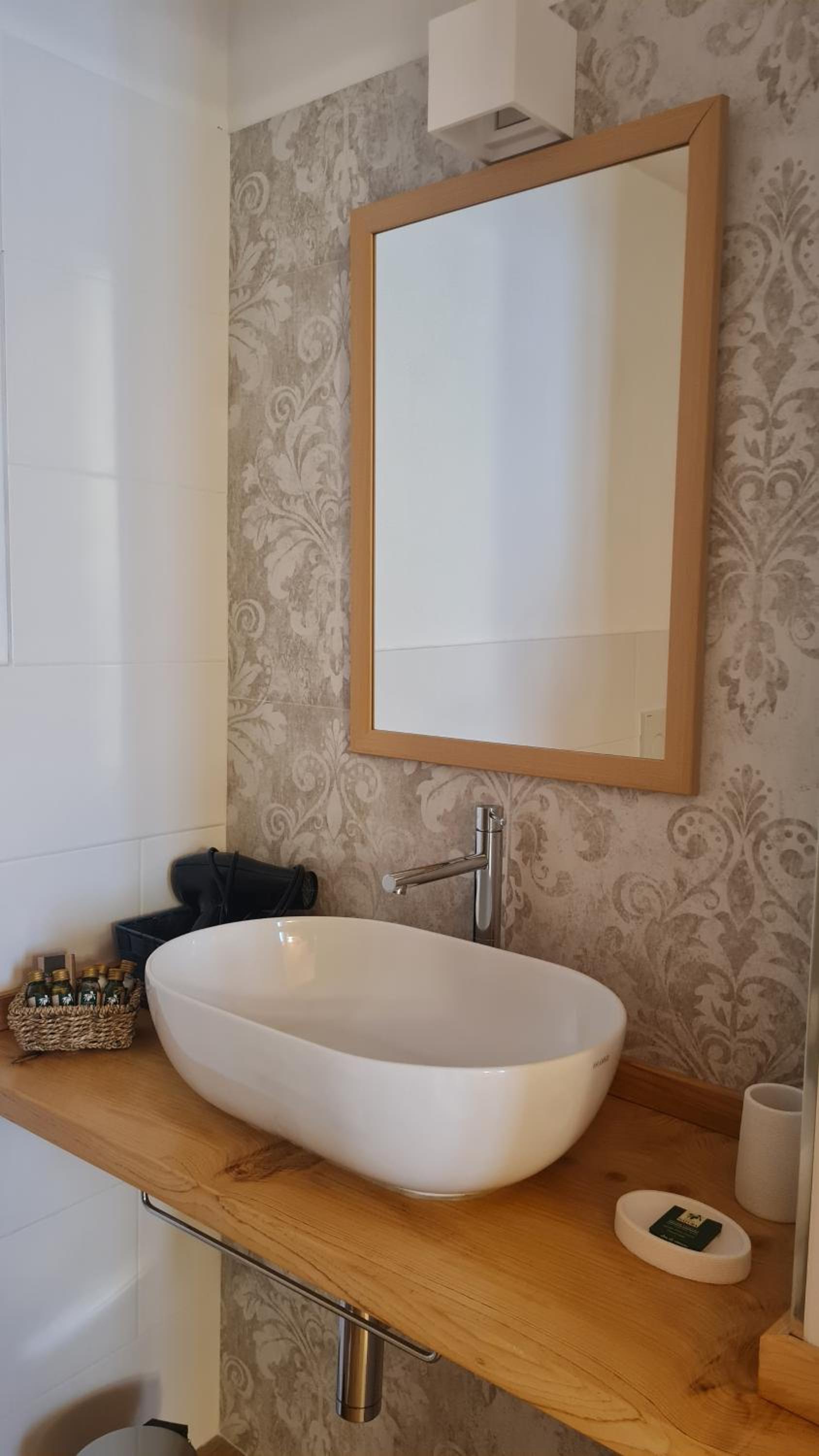 Double Room with Private Bathroom photo 2