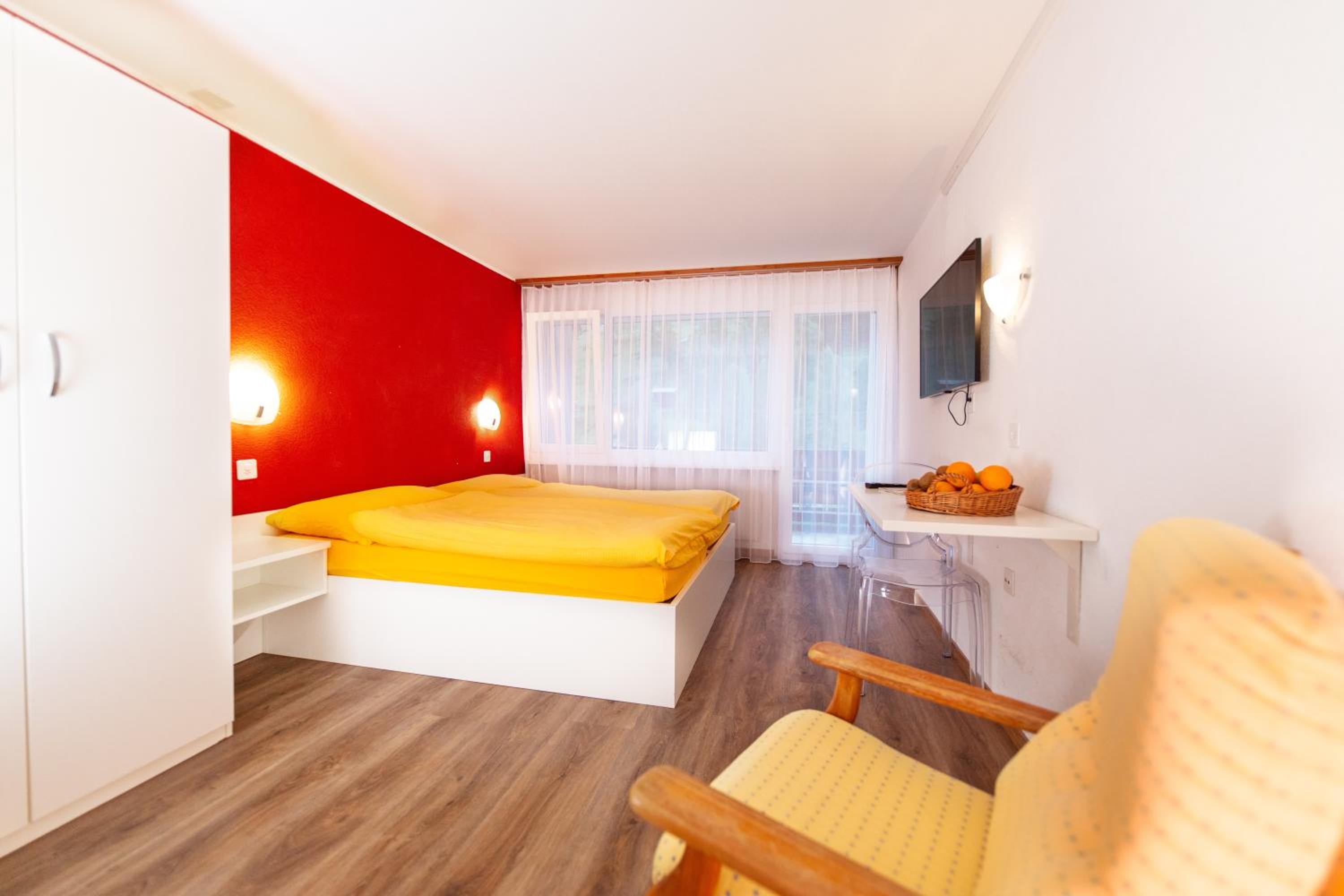 Standard Double Room - Photo 2