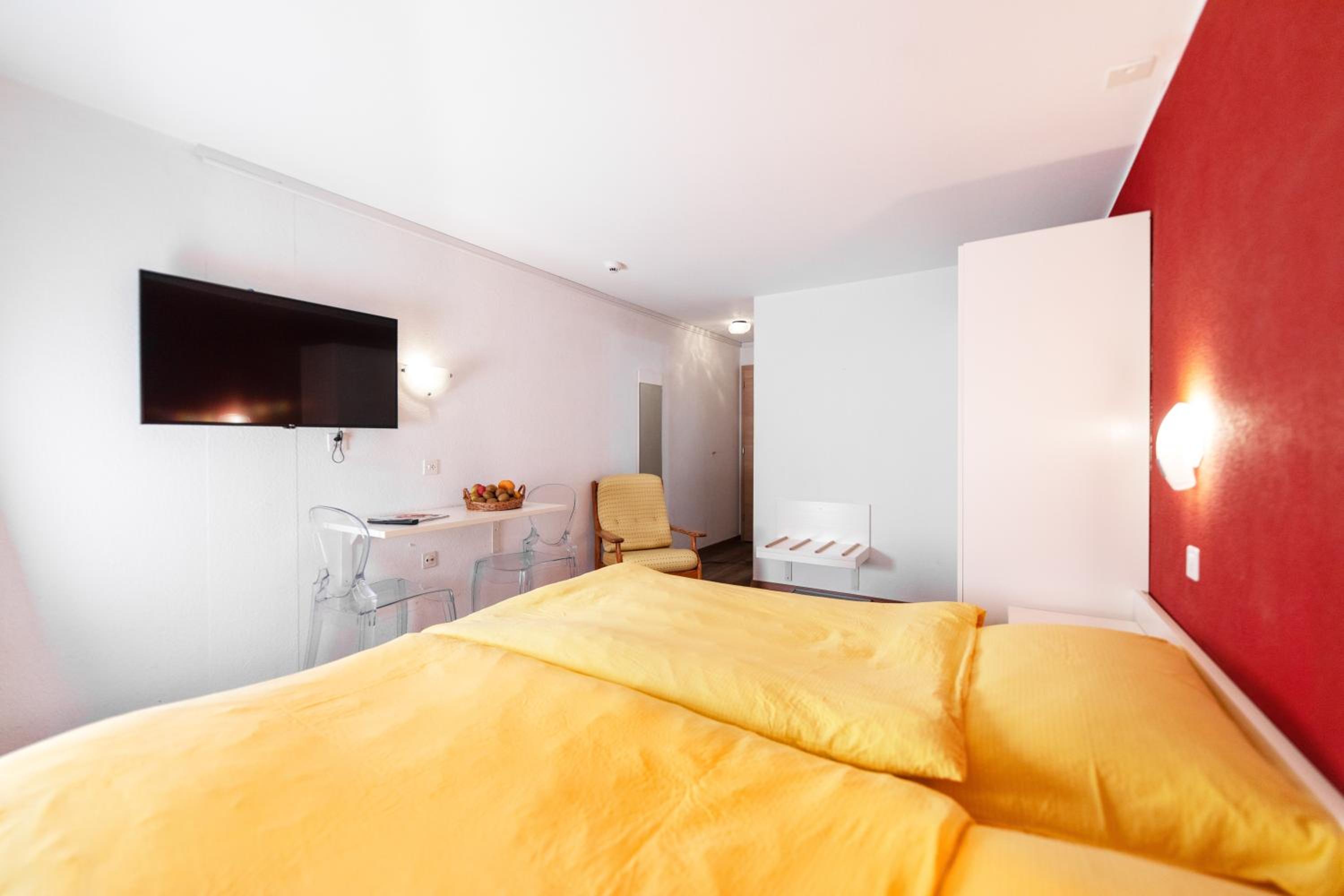 Standard Double Room - Photo 4
