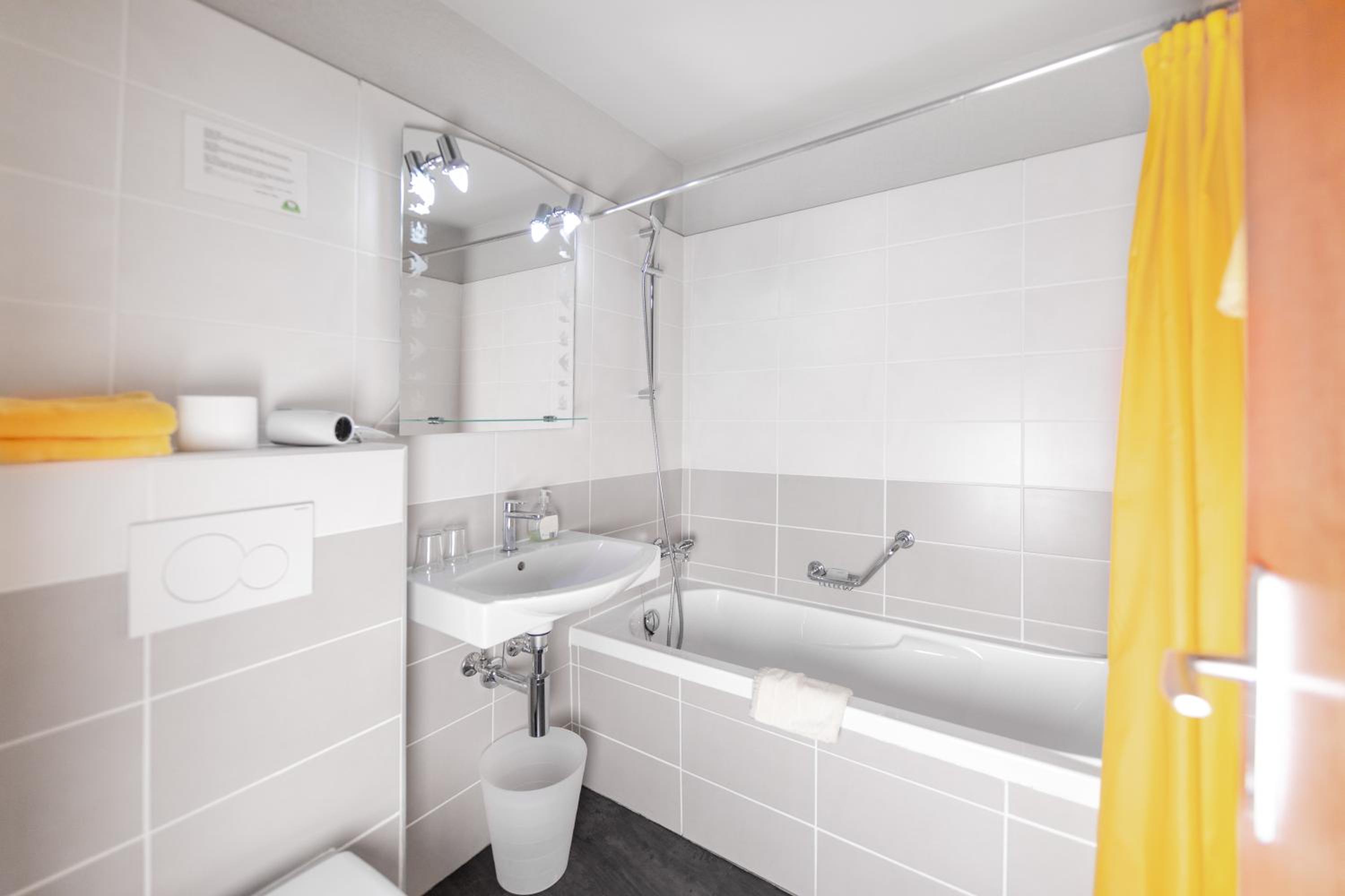 Standard Triple Room - Photo 2