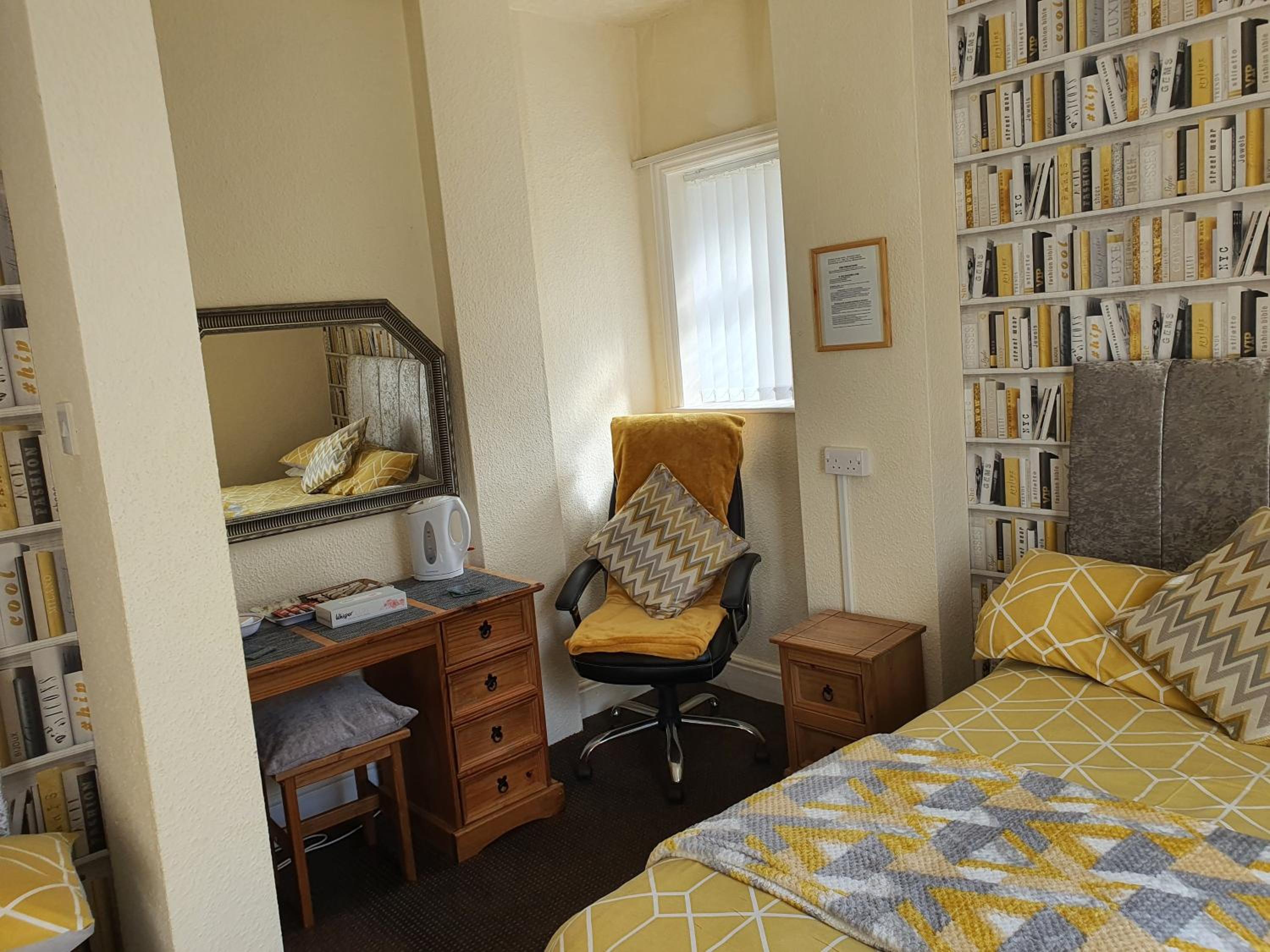 Standard Quadruple Room - Photo 1