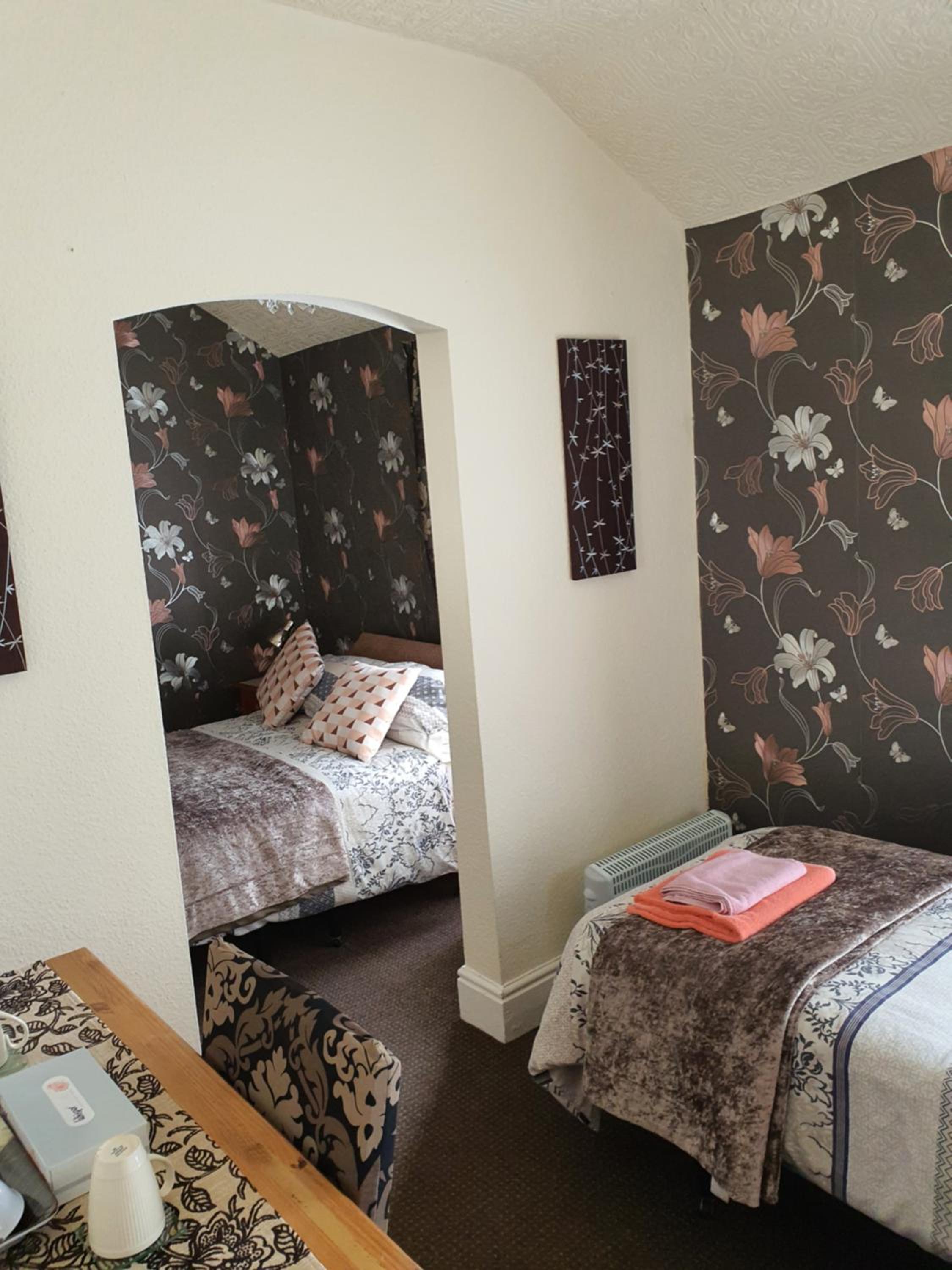 Triple Room - Photo 14