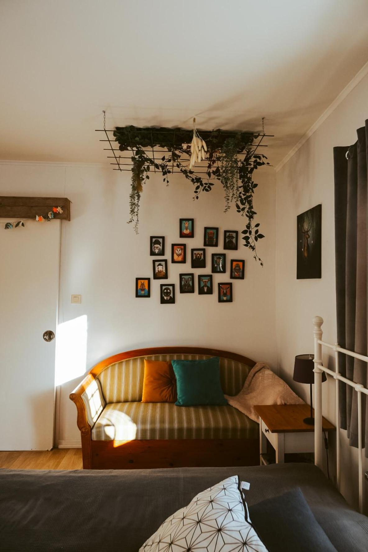 Three-Bedroom Apartment photo 2