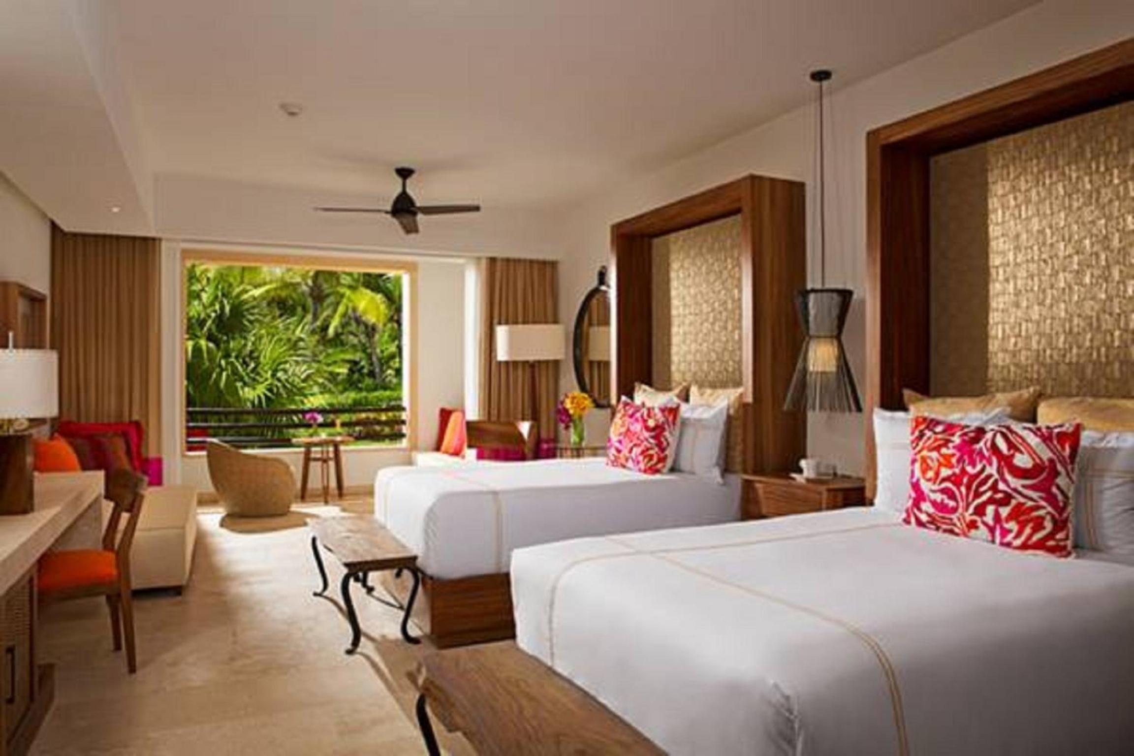 Junior Suite Tropical View Double