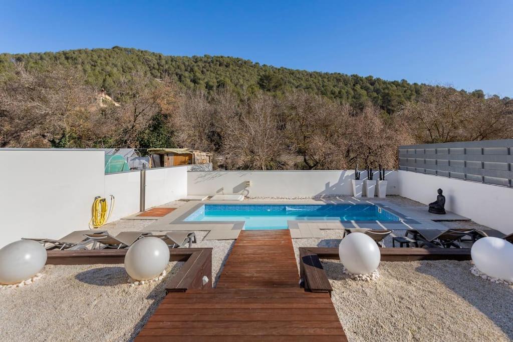 Villa photo 3
