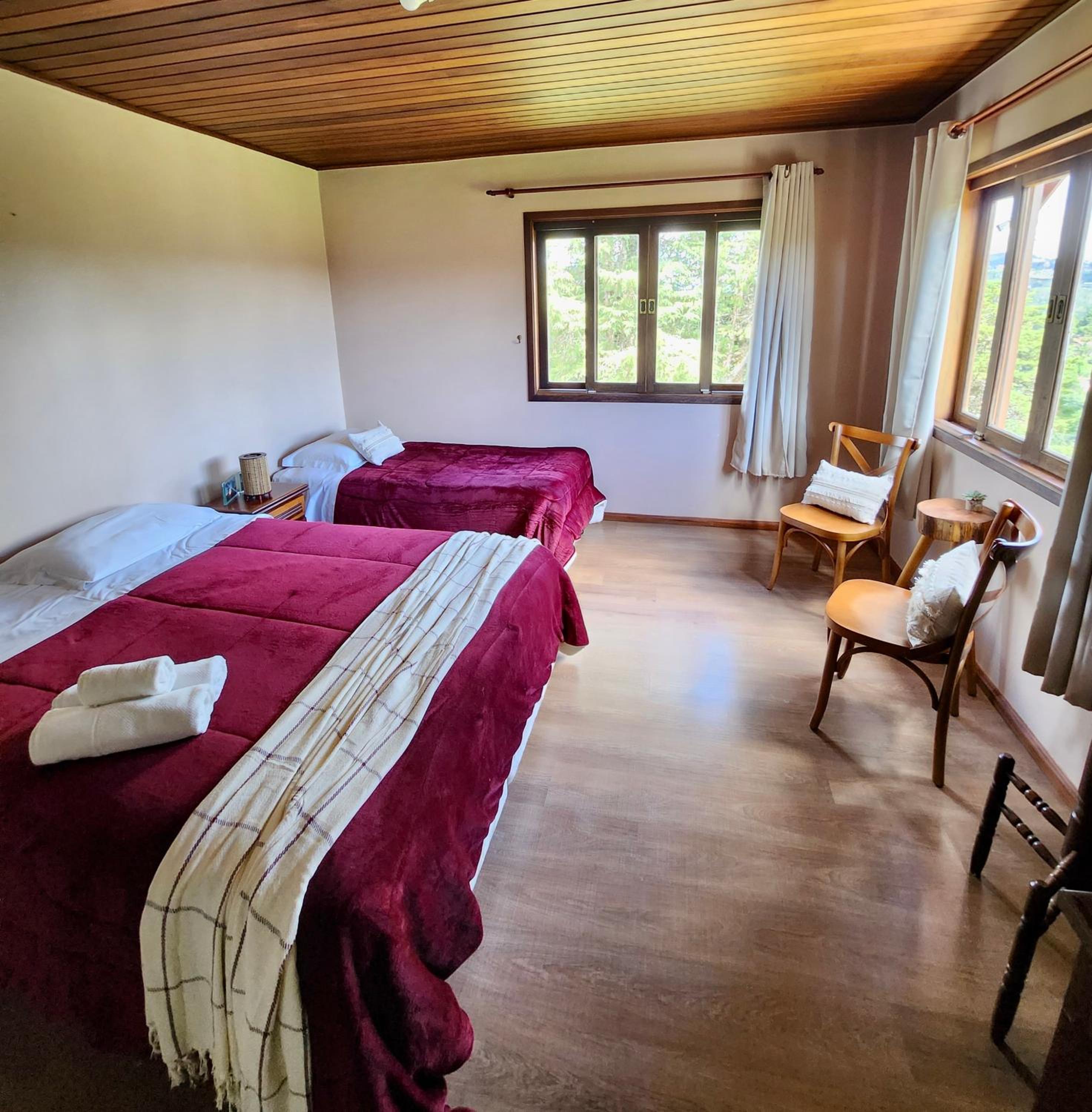 Queen Suite with Spa Bath